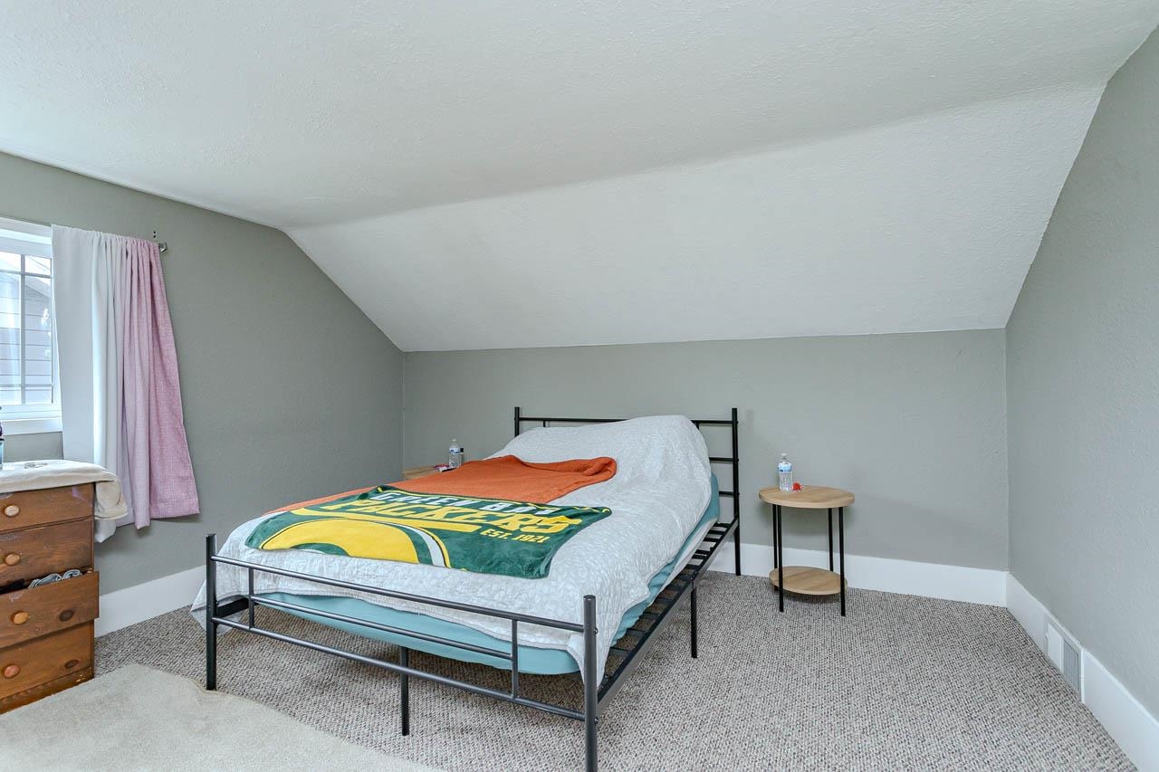 112 S Genesee Street Property Photo 24