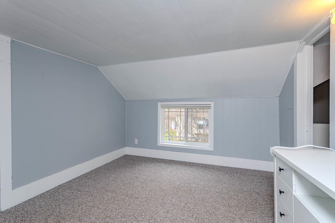 112 S Genesee Street Property Photo 28