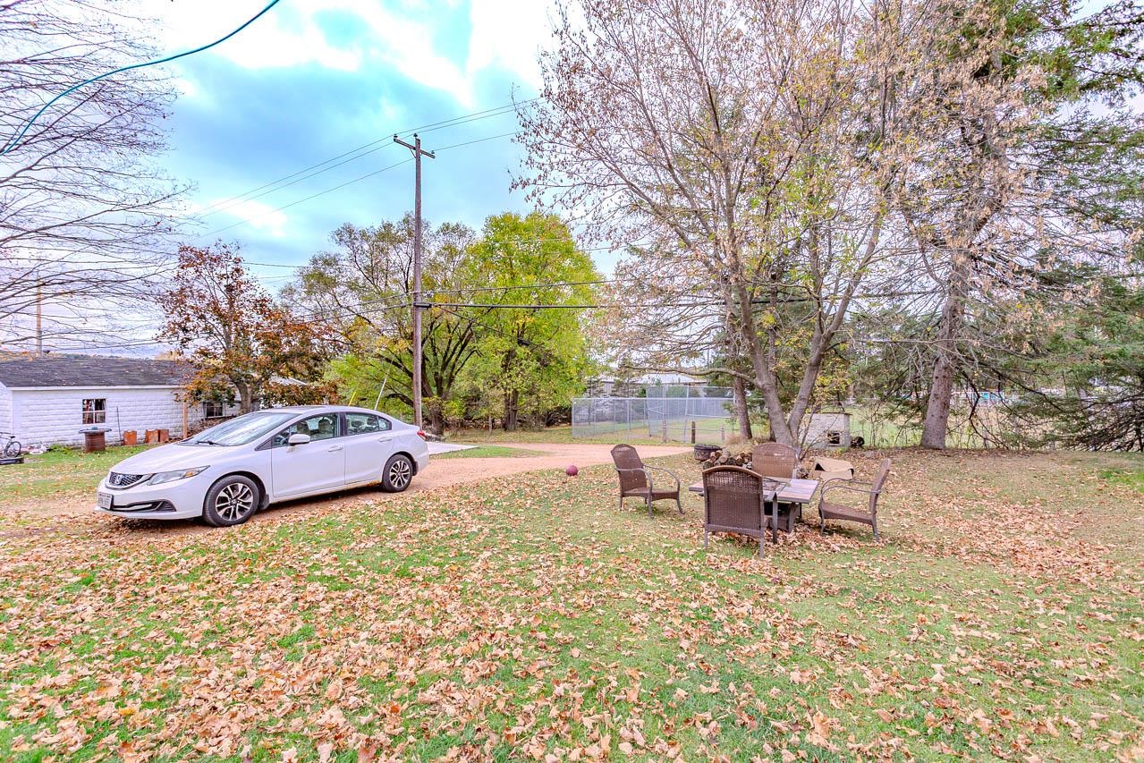 112 S Genesee Street Property Photo 39