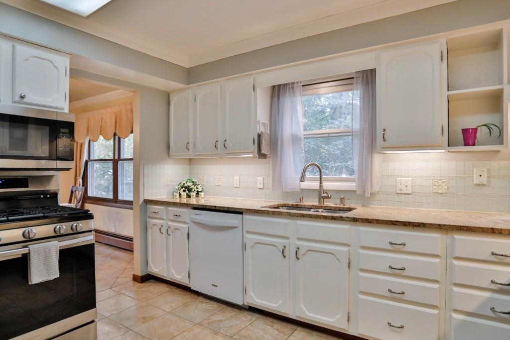 4802 Augustine Avenue Property Photo 15