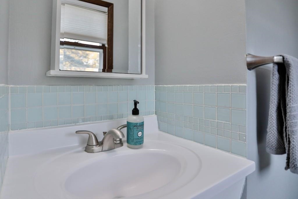 4802 Augustine Avenue Property Photo 27