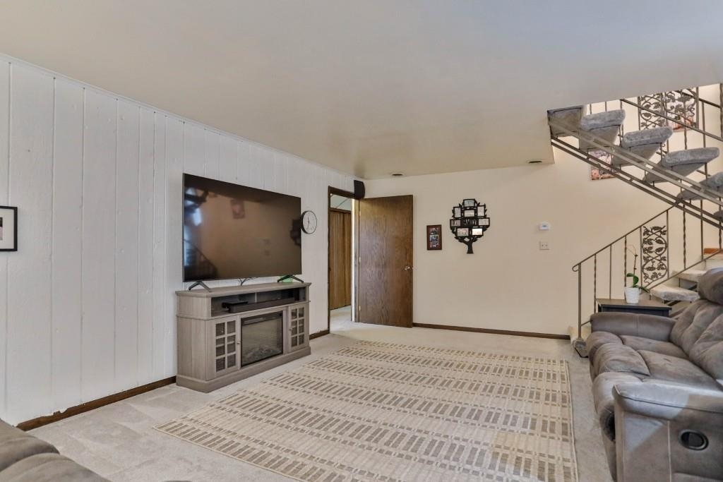 4802 Augustine Avenue Property Photo 29