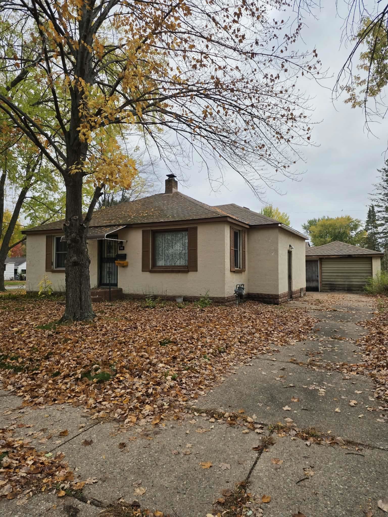 550 15th Avenue North Property Photo 1