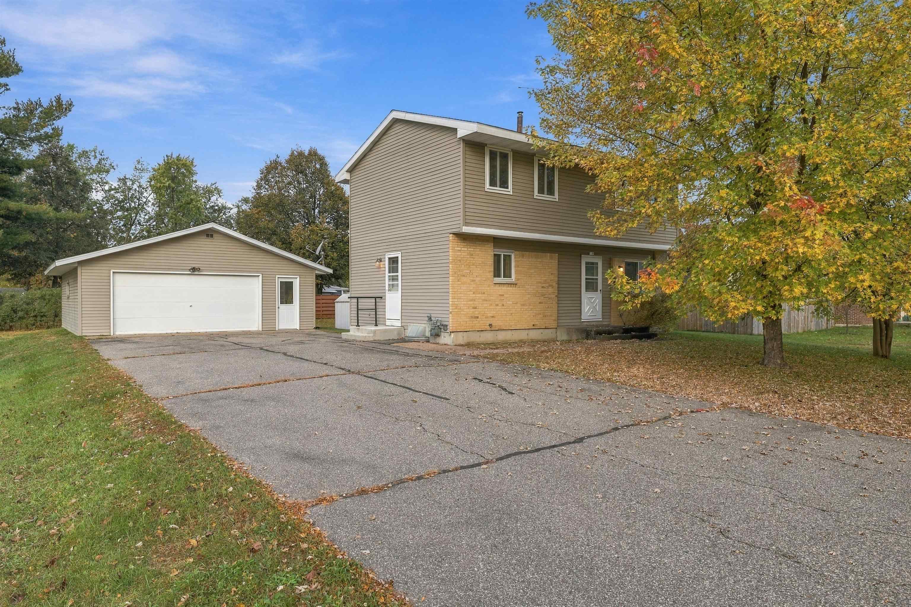 3298 Lindbergh Avenue Property Photo 1