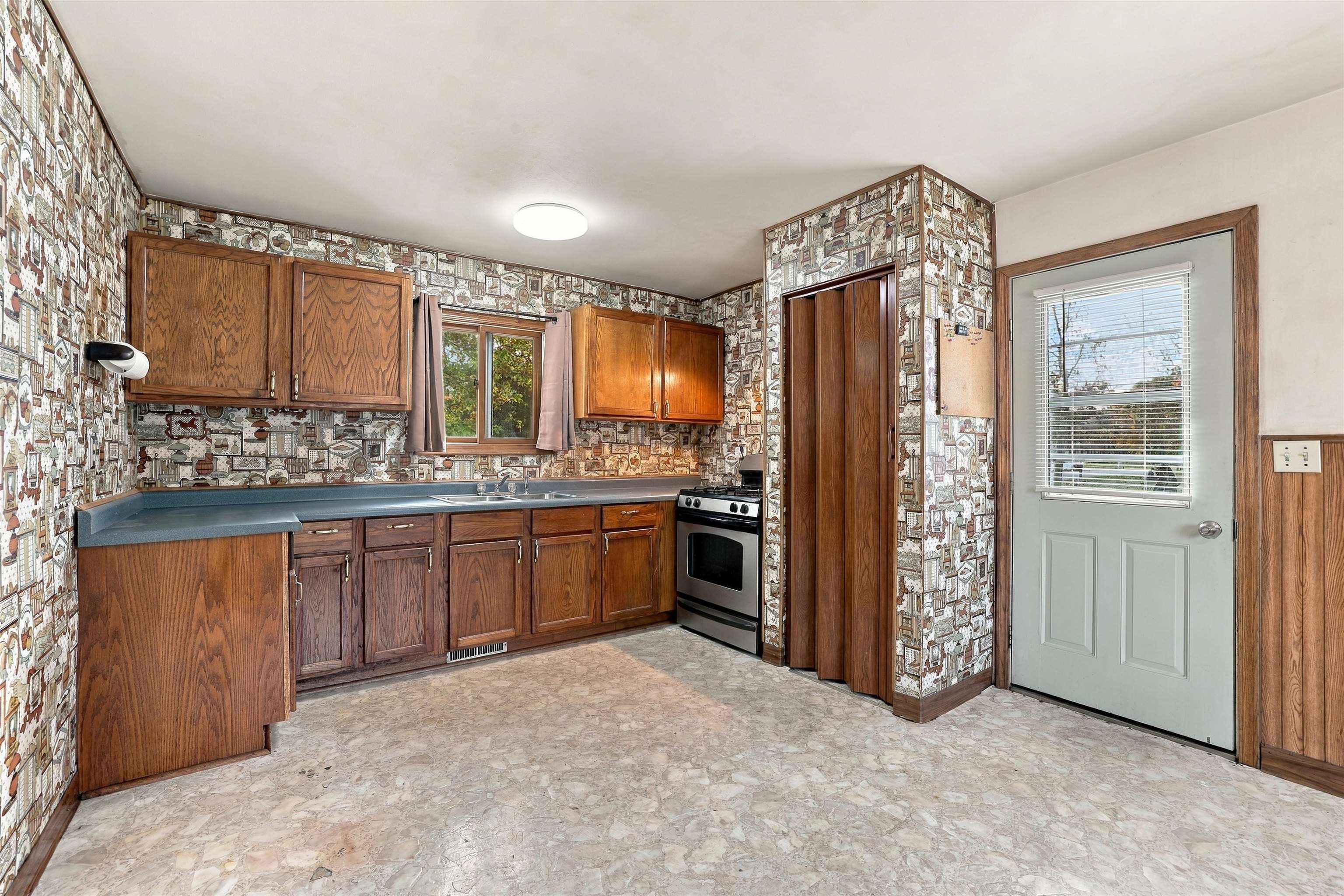 3298 Lindbergh Avenue Property Photo 14