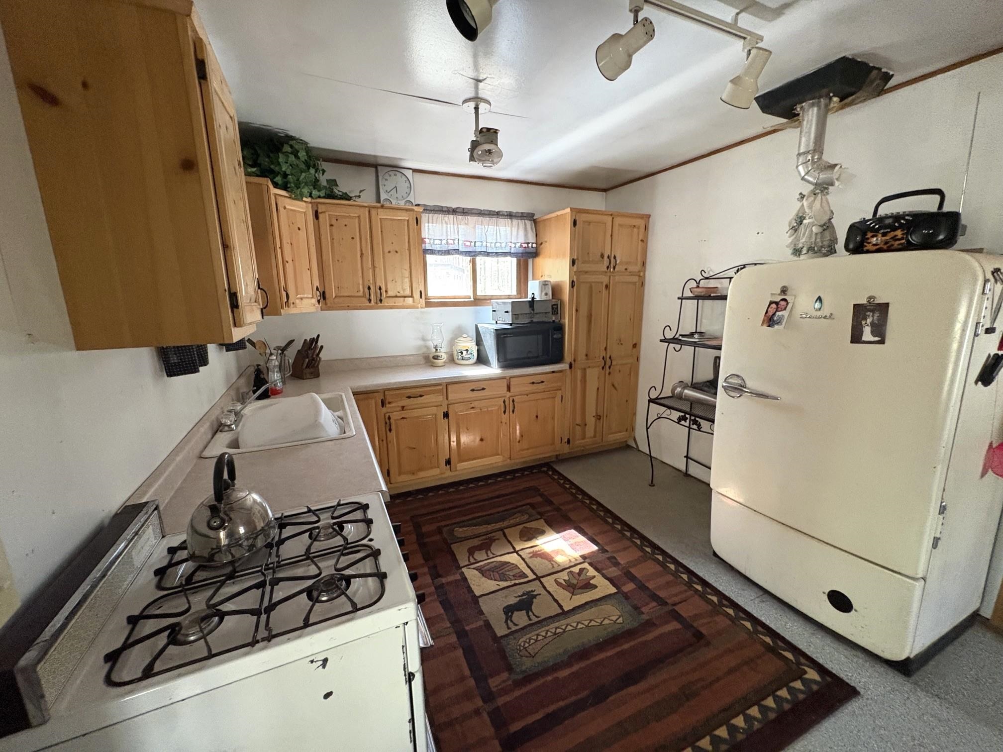 1199 W Blackberry Lane Property Photo 6