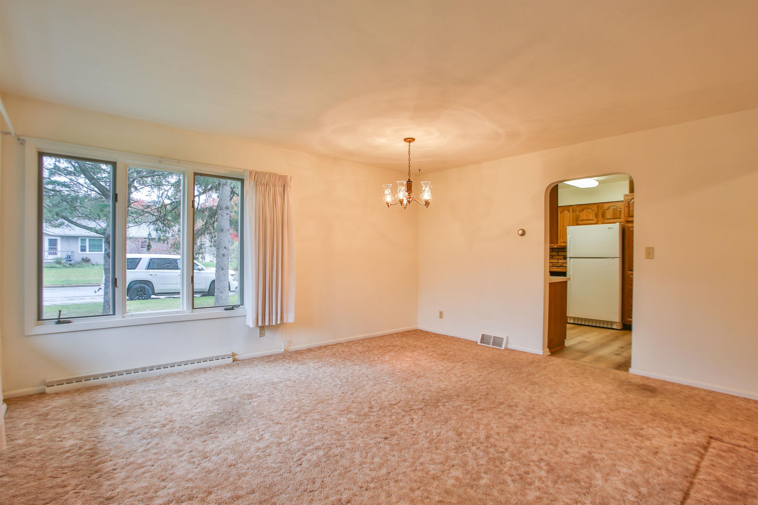 1402 Evergreen Road Property Photo 11