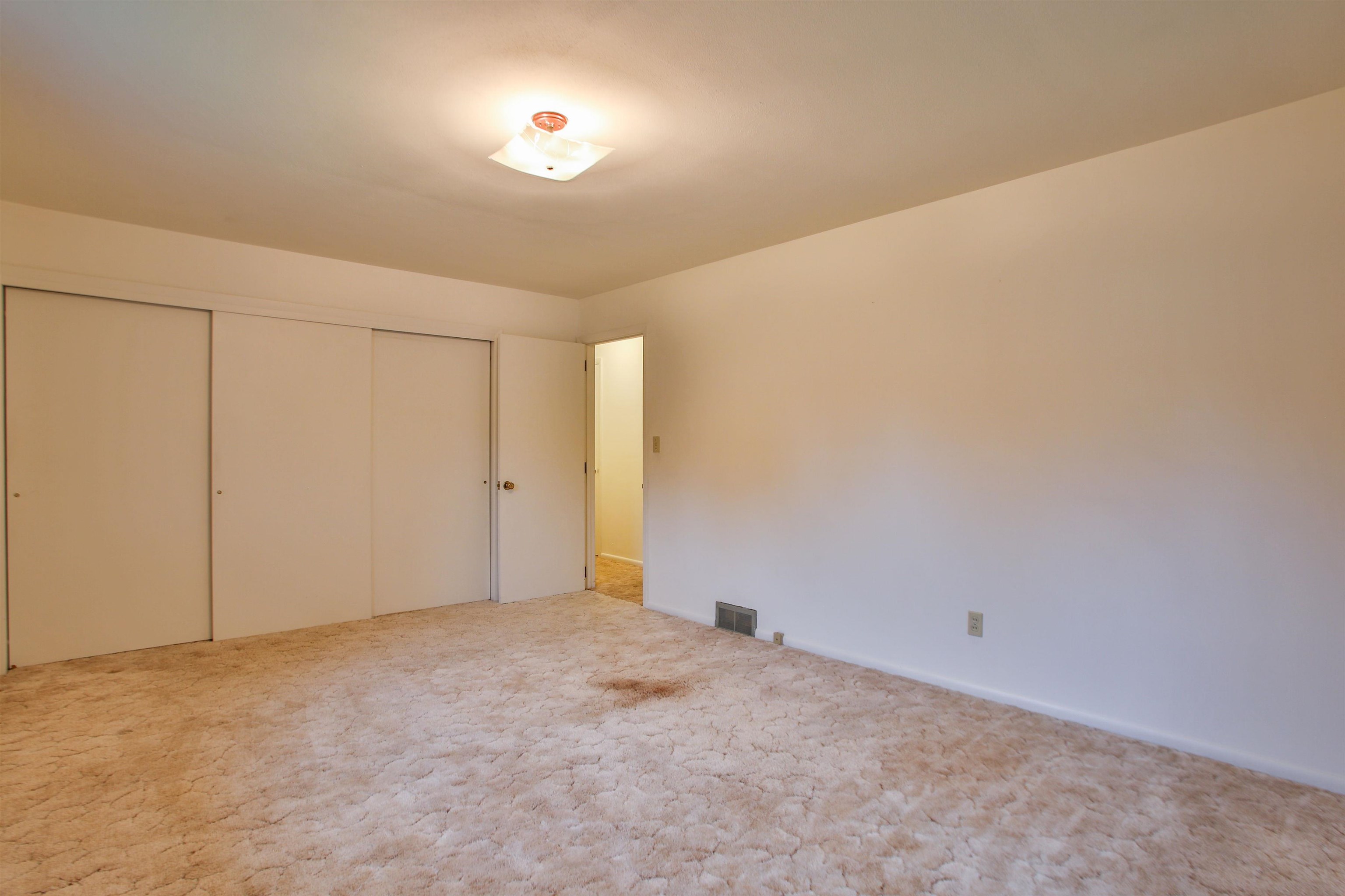 1402 Evergreen Road Property Photo 17