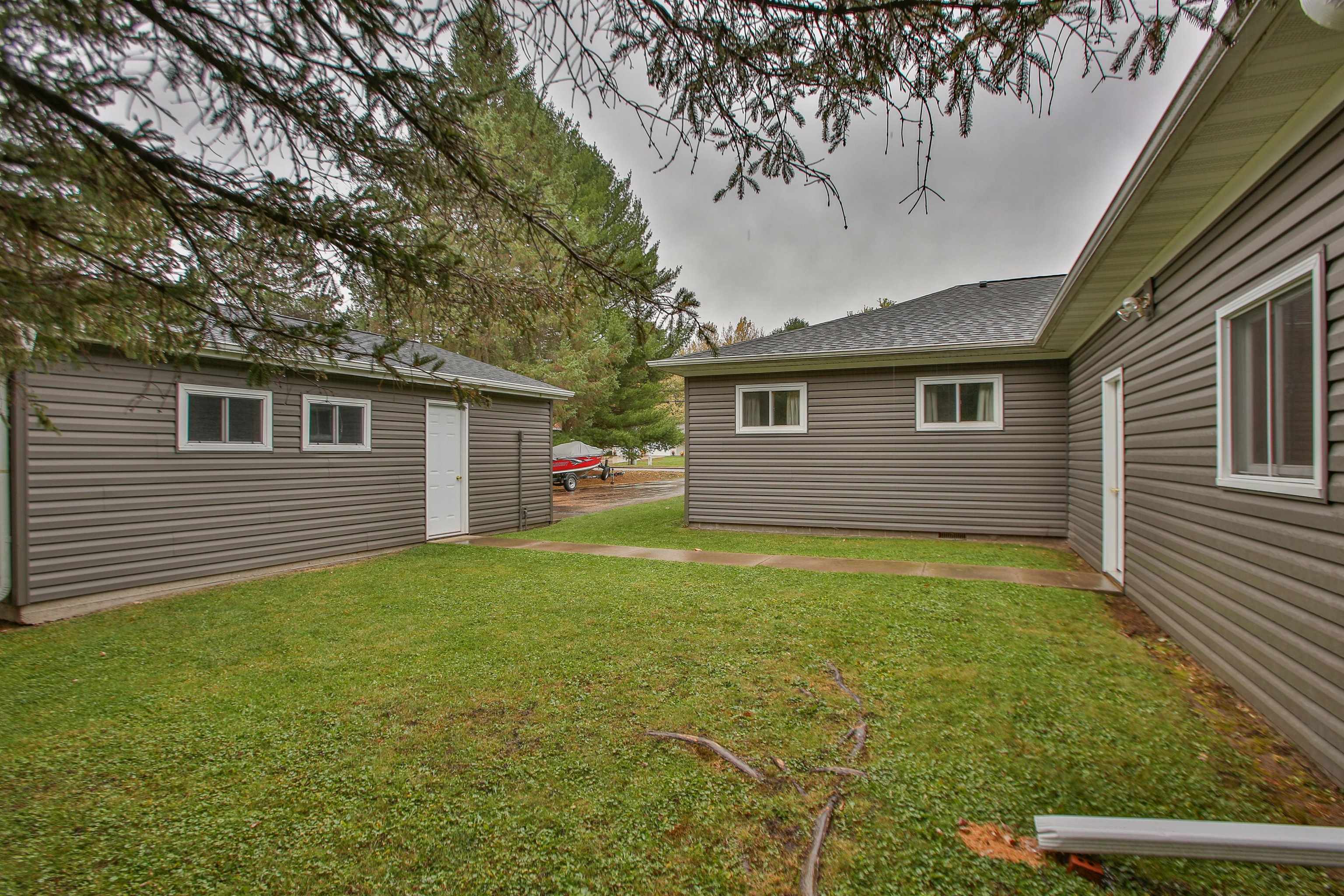 1402 Evergreen Road Property Photo 32