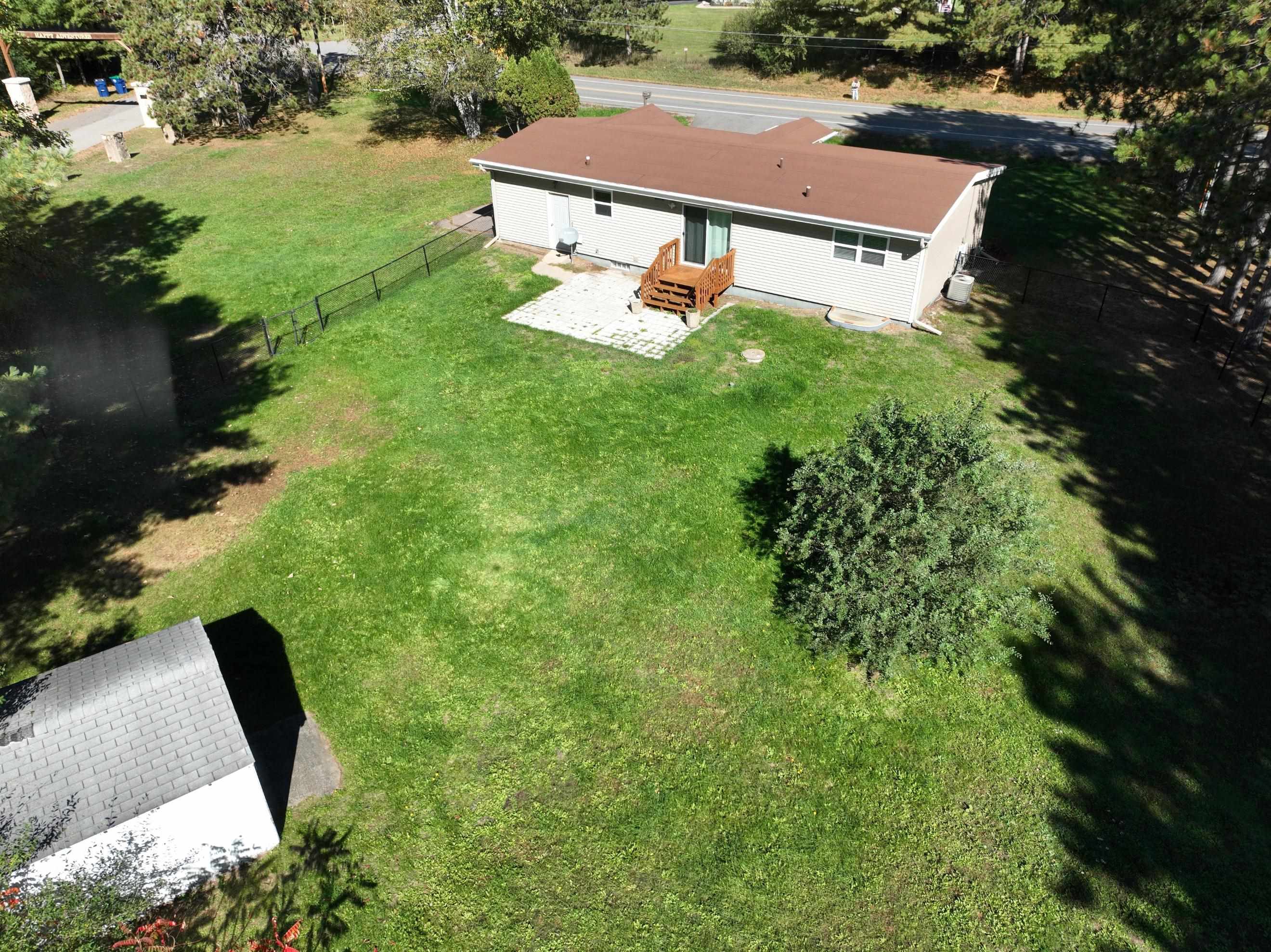2811 Northwestern Ave Property Photo 3
