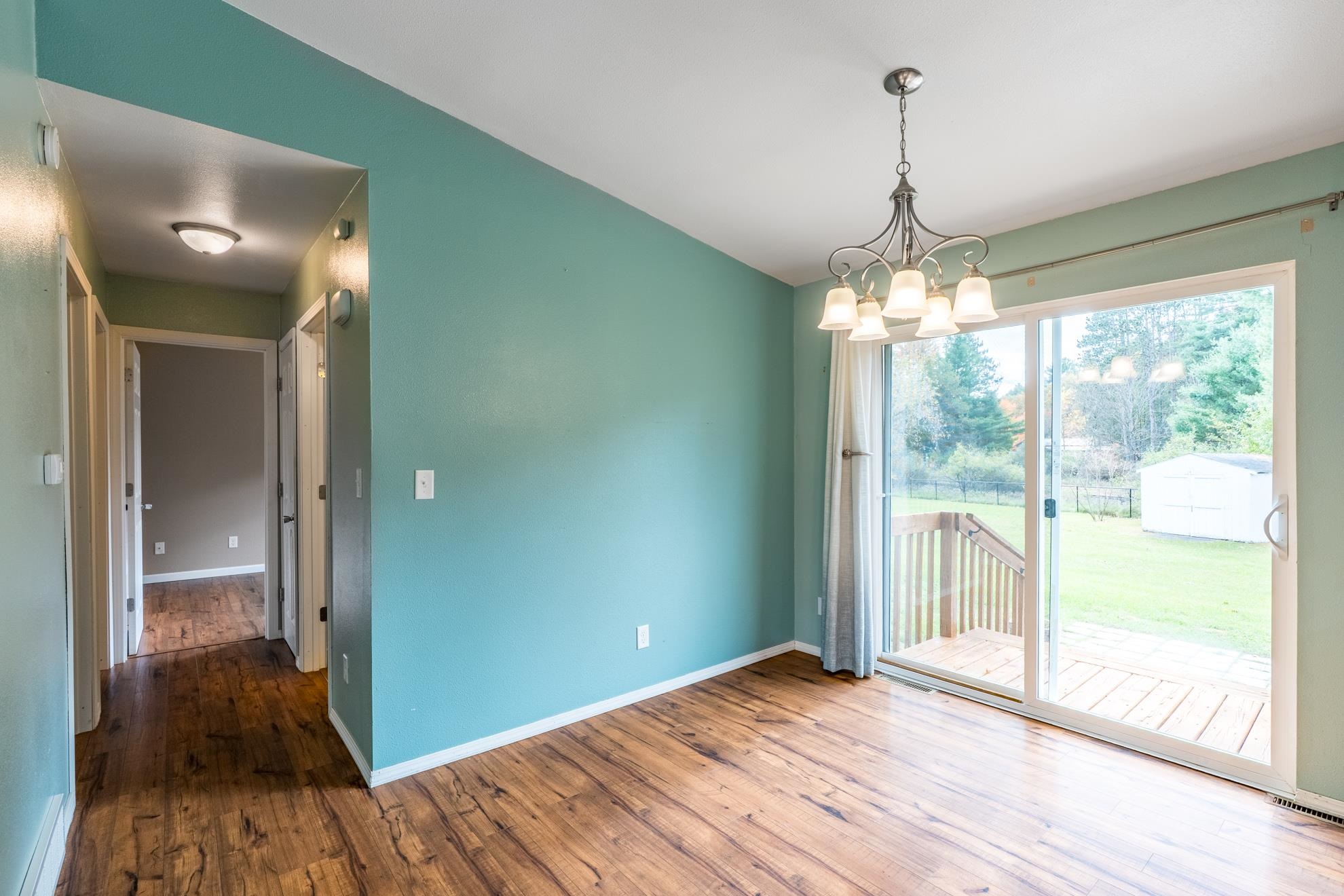 2811 Northwestern Ave Property Photo 8