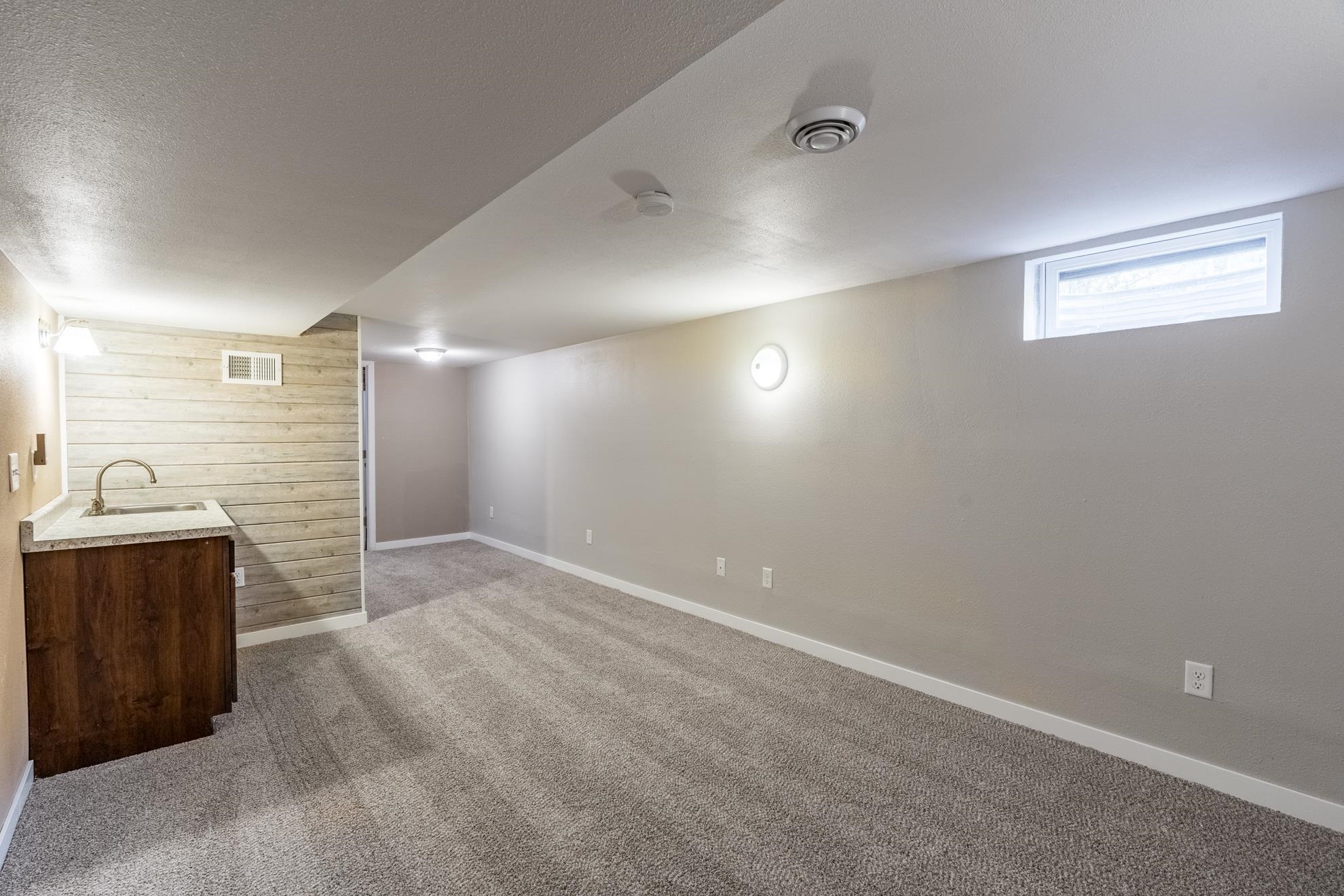 2811 Northwestern Ave Property Photo 22