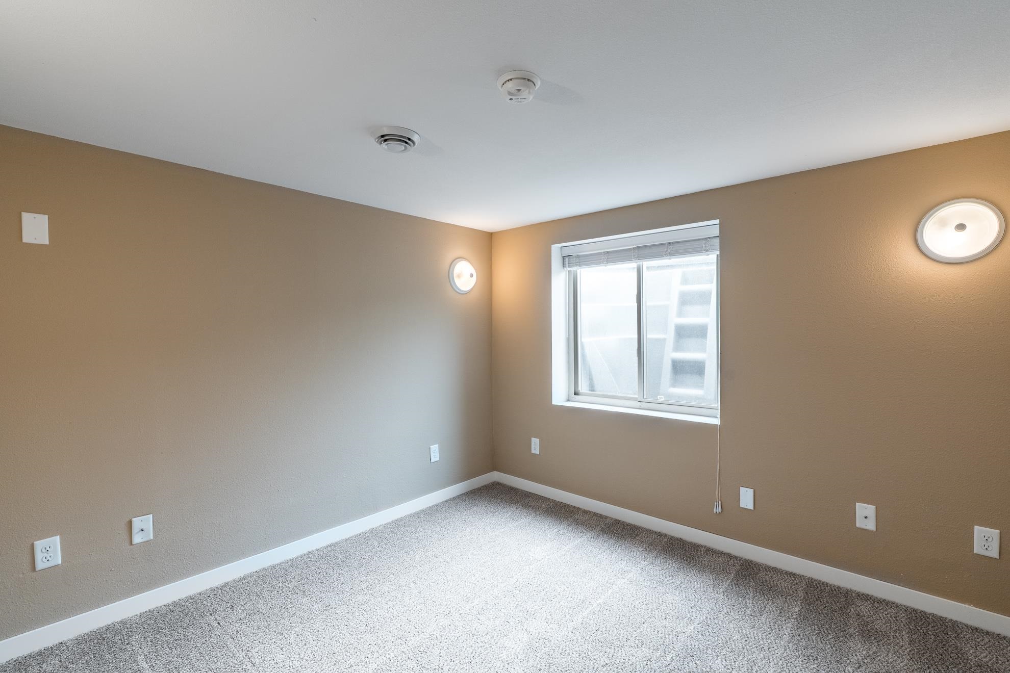 2811 Northwestern Ave Property Photo 25