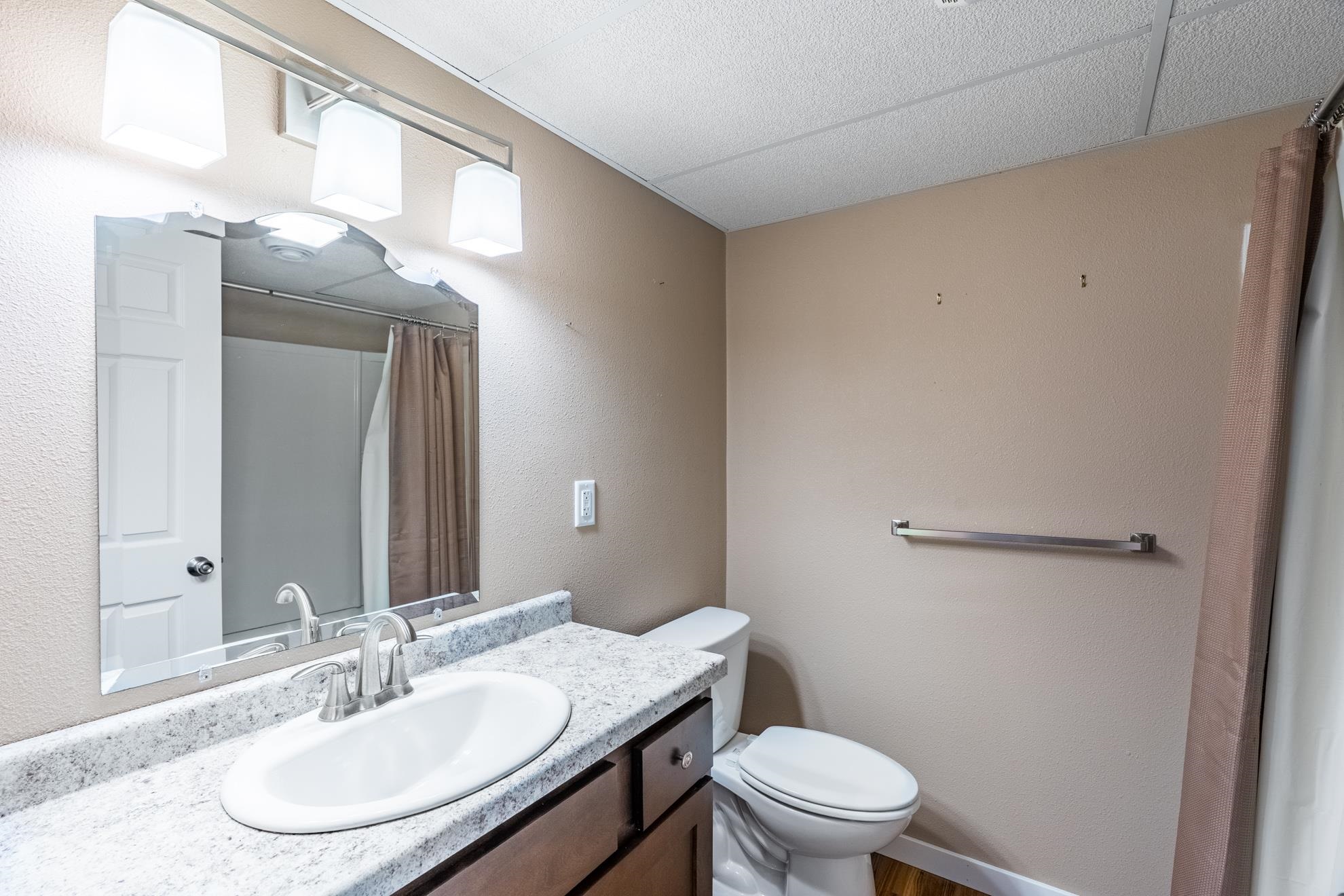 2811 Northwestern Ave Property Photo 28