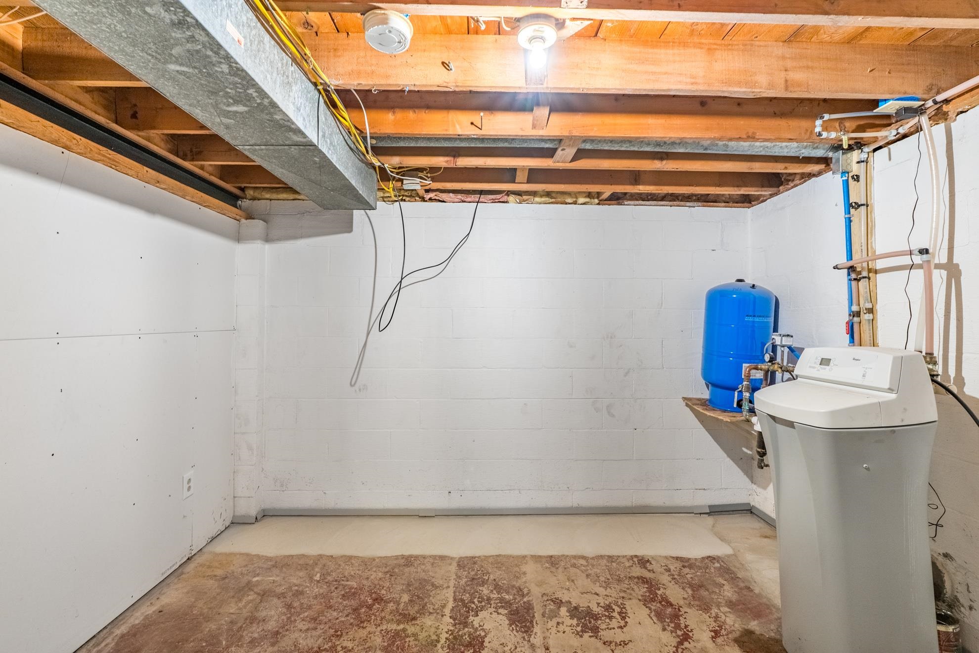 2811 Northwestern Ave Property Photo 31