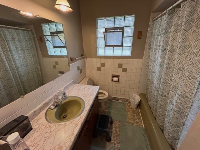 2354-2356 Tower Road Property Photo 26