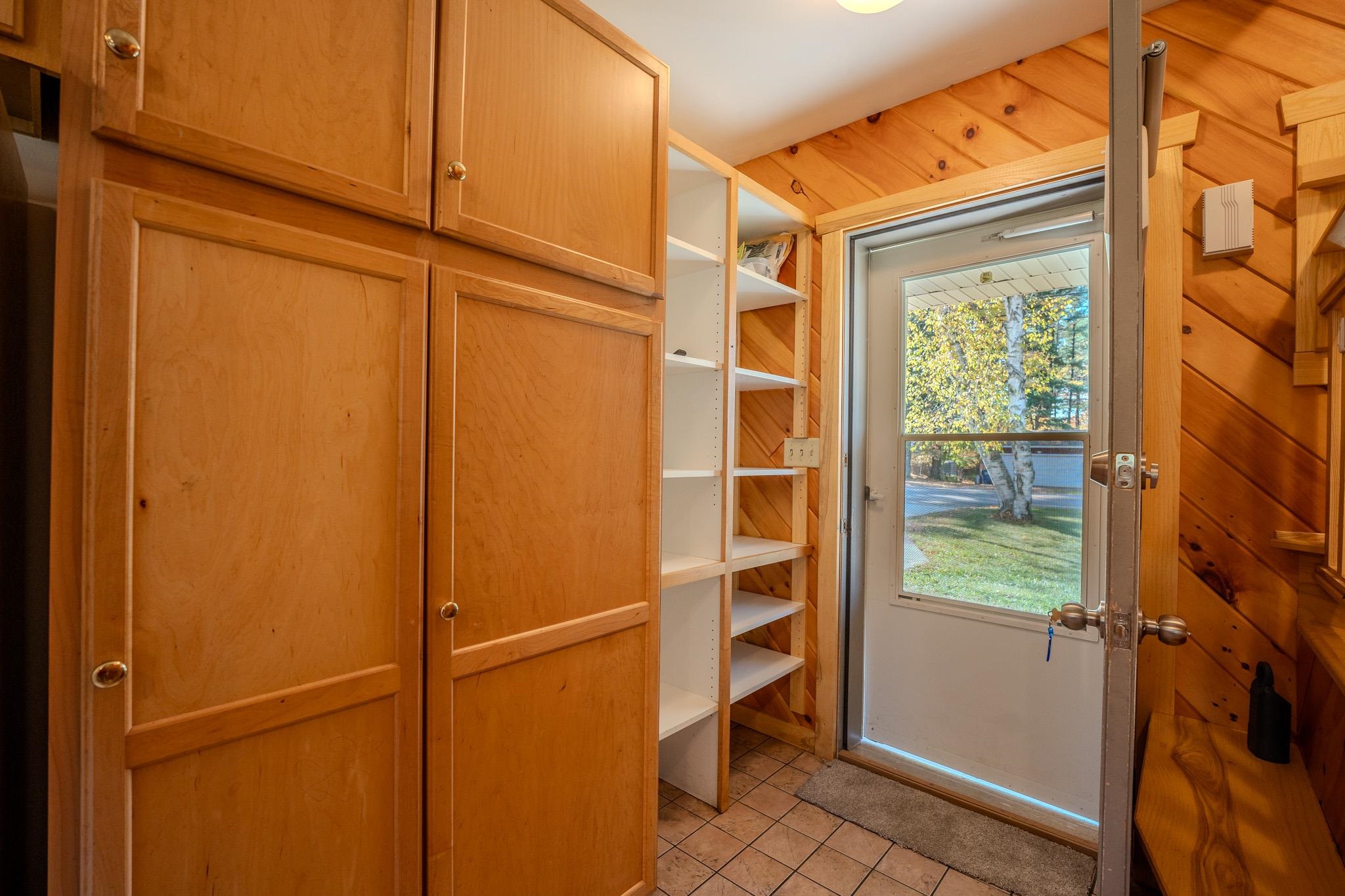226963 Harrier Avenue Property Photo 4