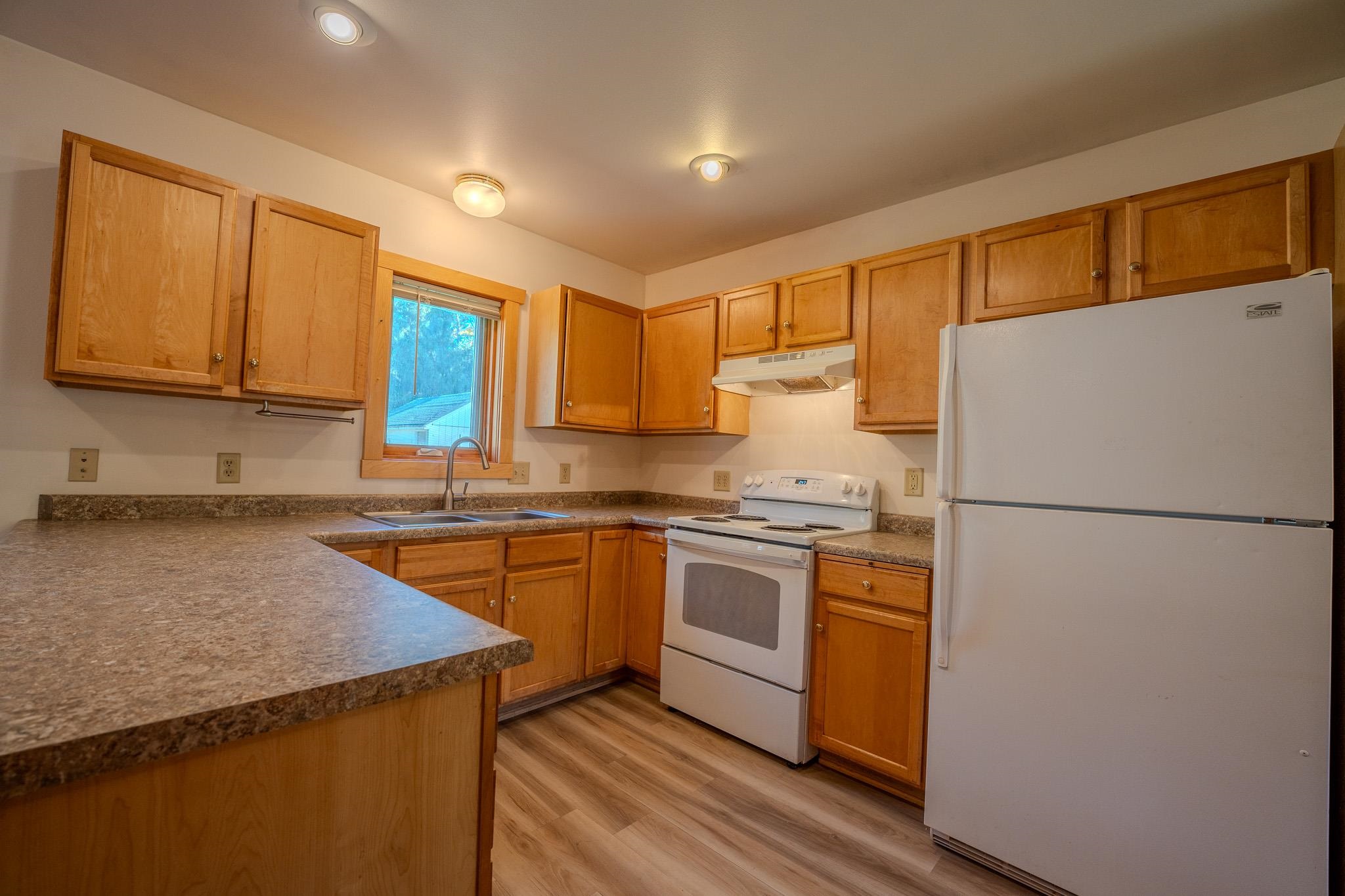 226963 Harrier Avenue Property Photo 7