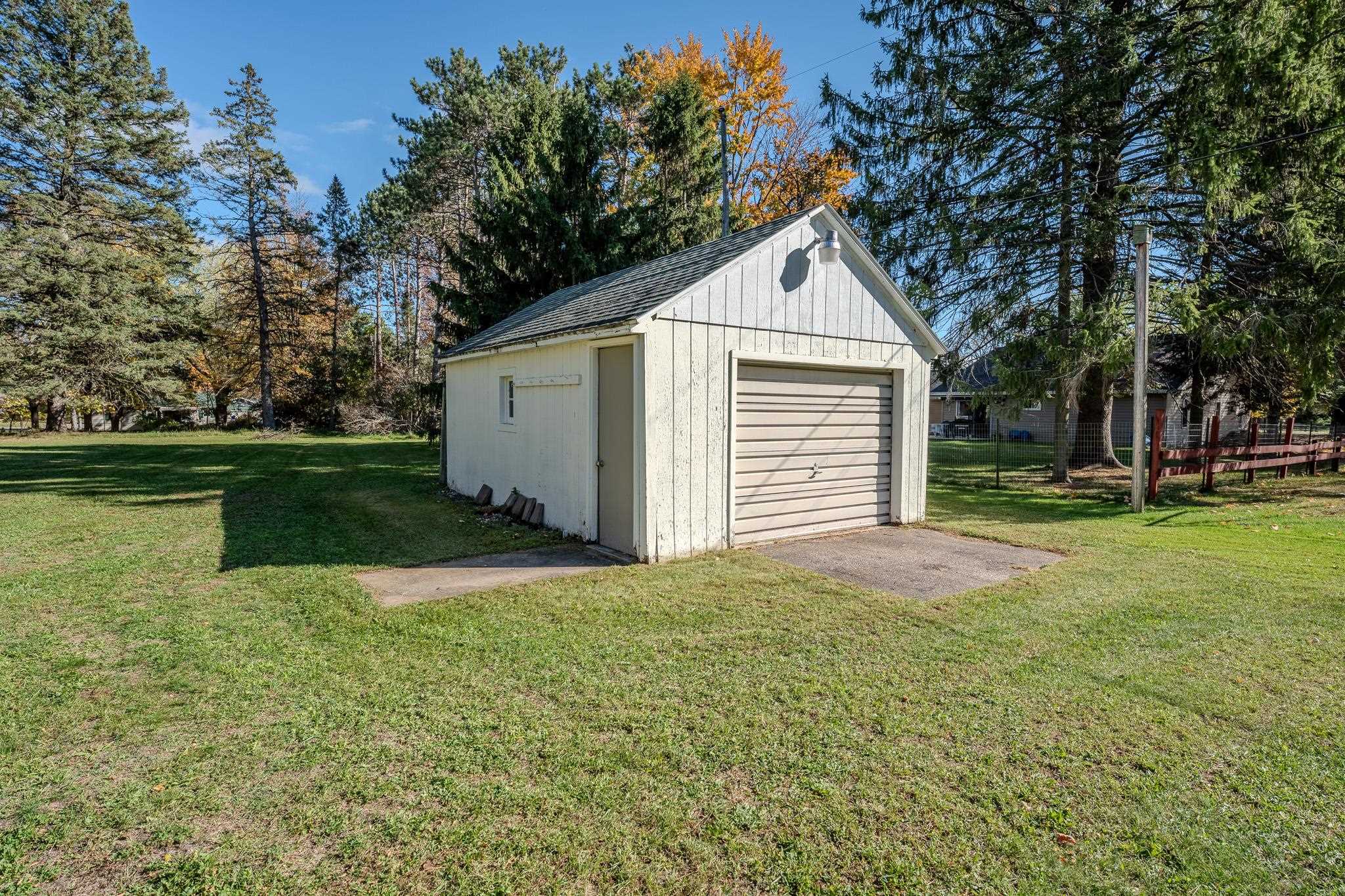 226963 Harrier Avenue Property Photo 29