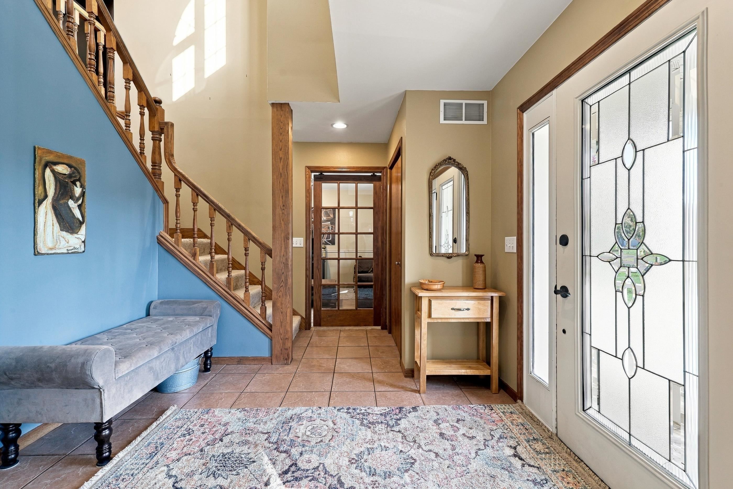 1900 Apple Court Property Photo 6
