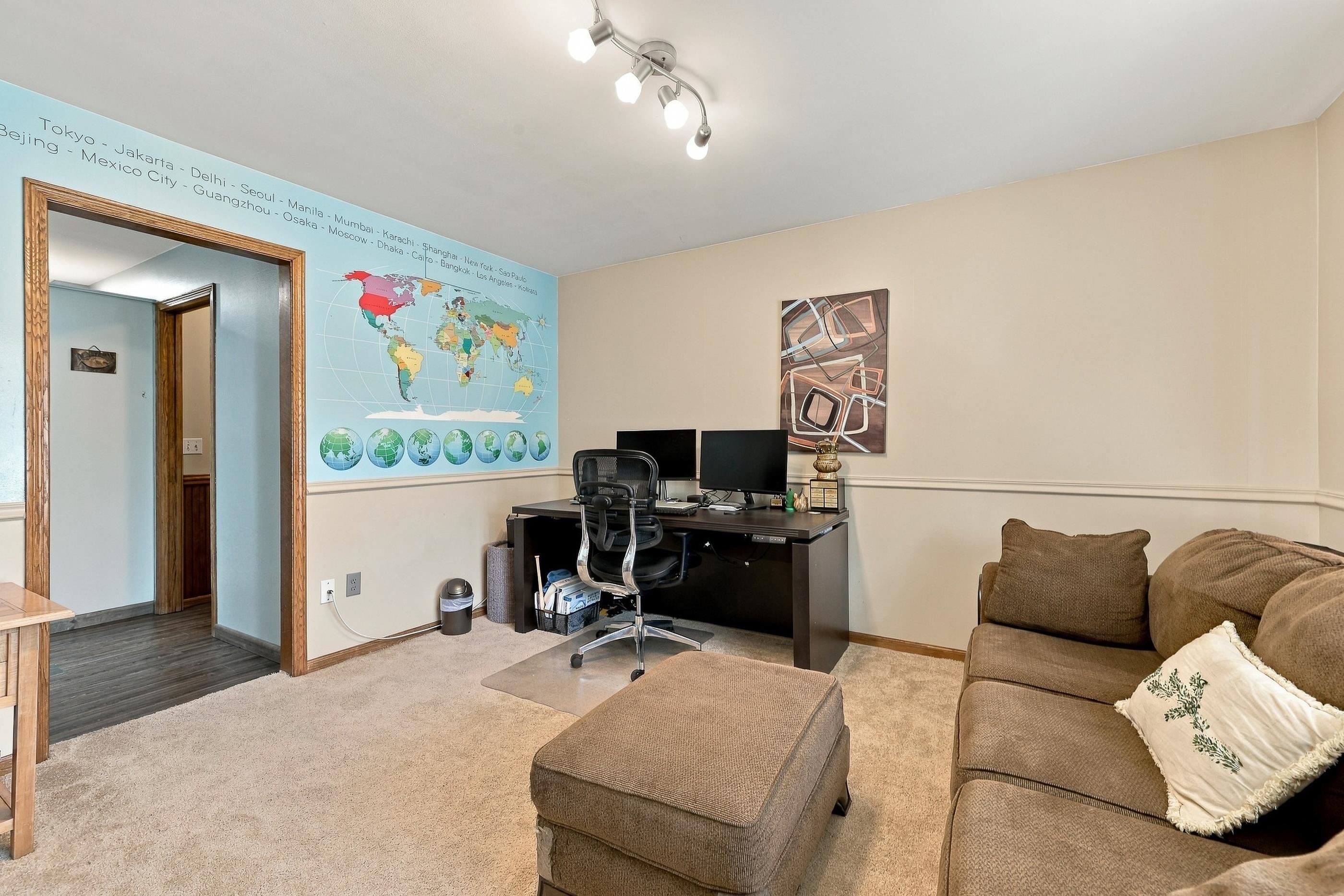 1900 Apple Court Property Photo 26