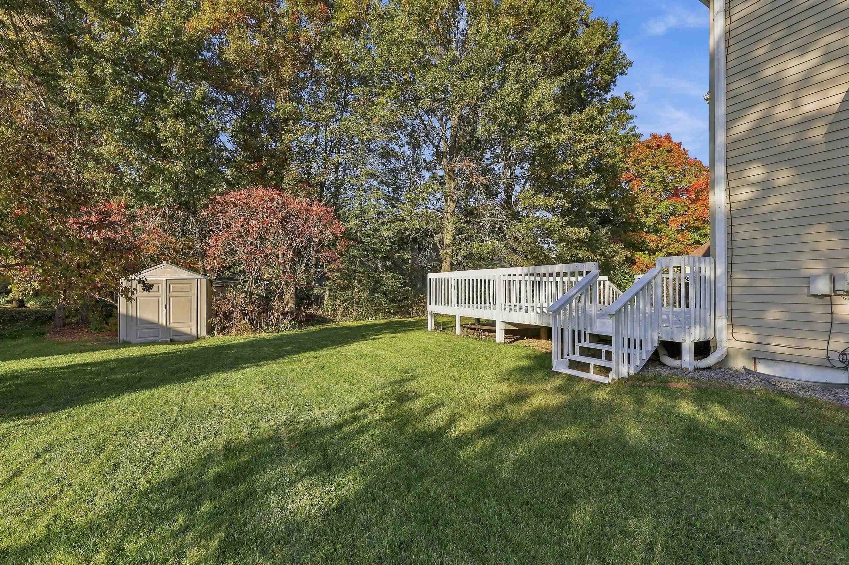 1900 Apple Court Property Photo 44