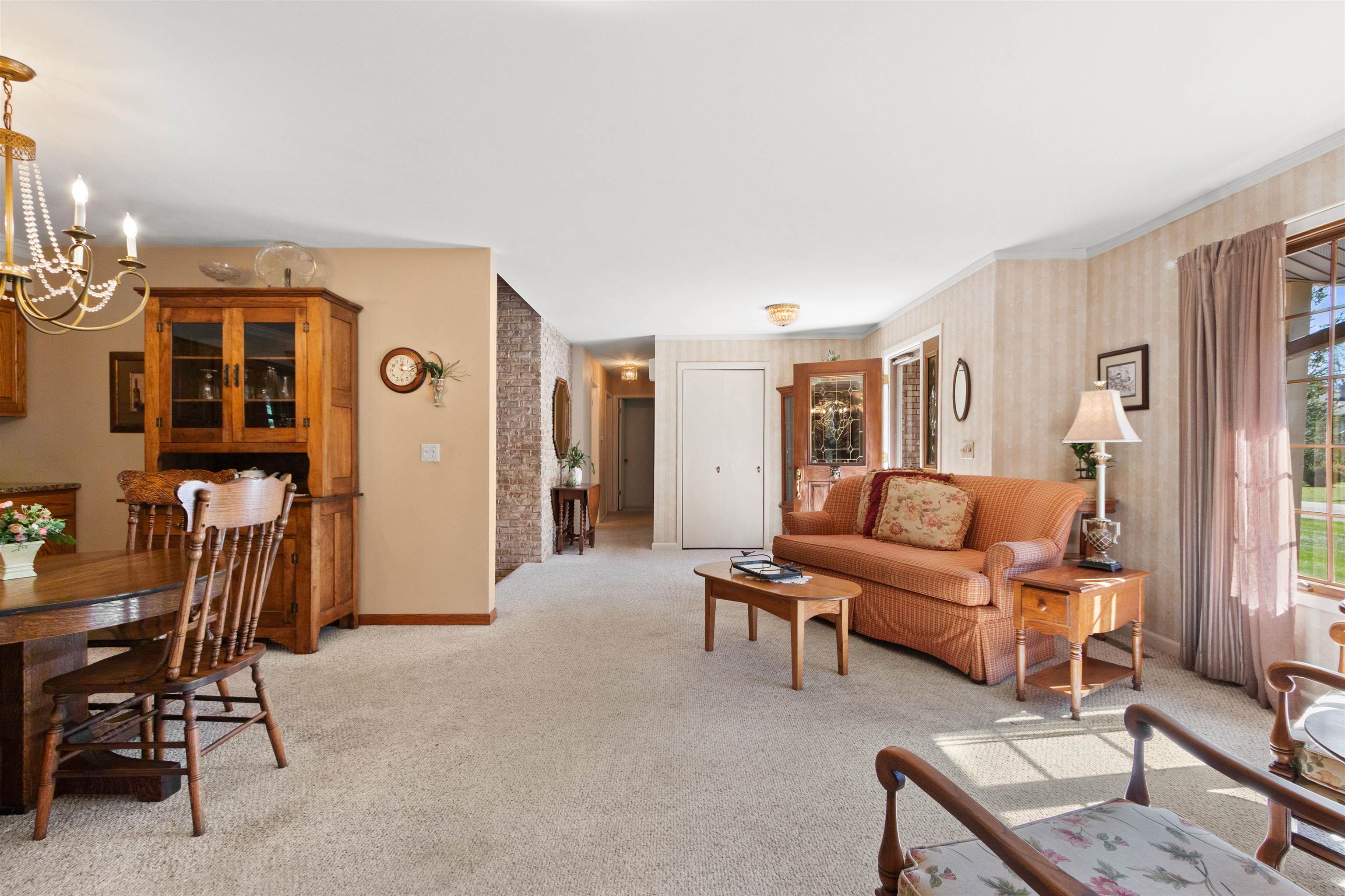 6511 Batavia Avenue Property Photo 3