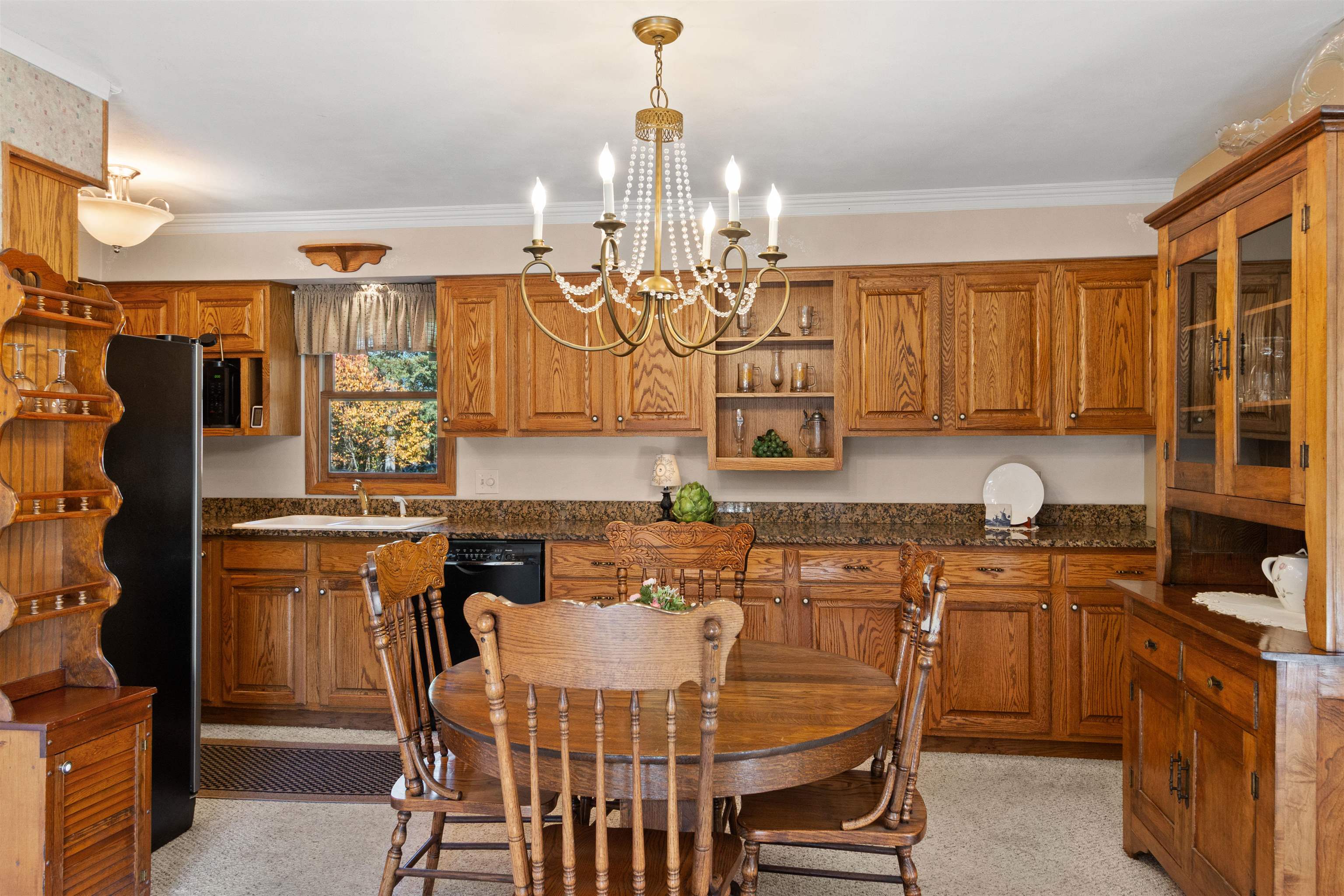 6511 Batavia Avenue Property Photo 8