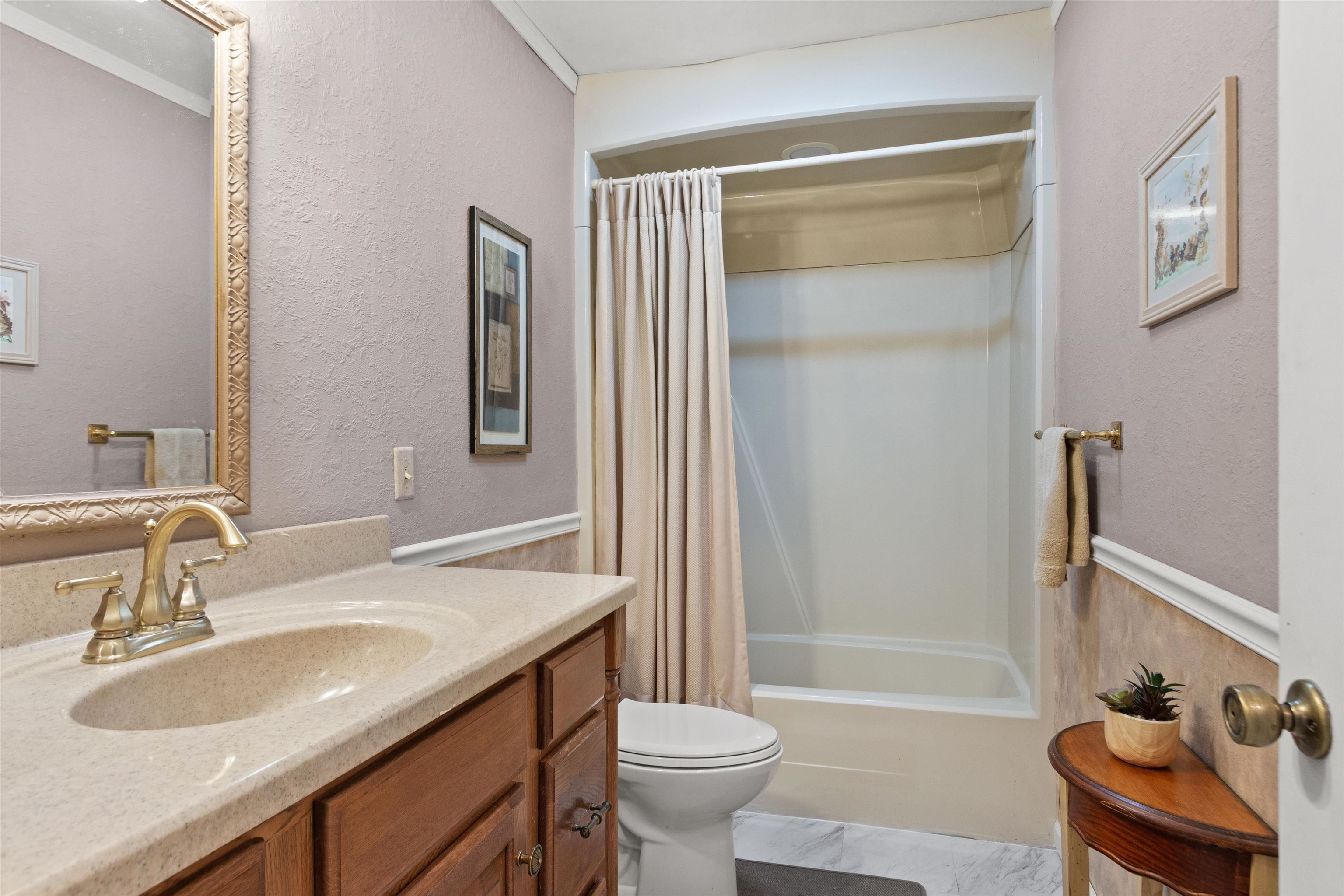 6511 Batavia Avenue Property Photo 18