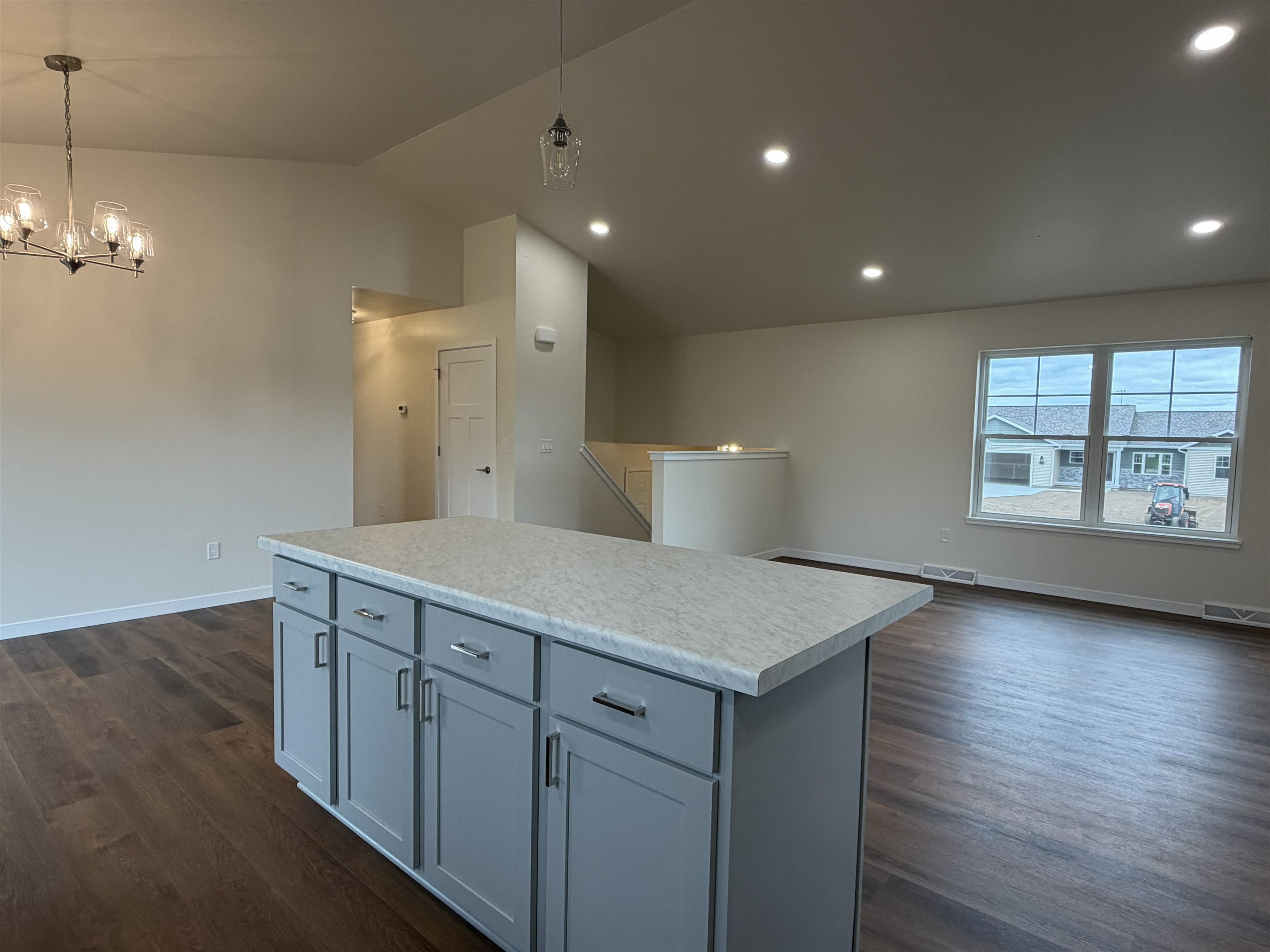 695 Oak Street Property Photo 15