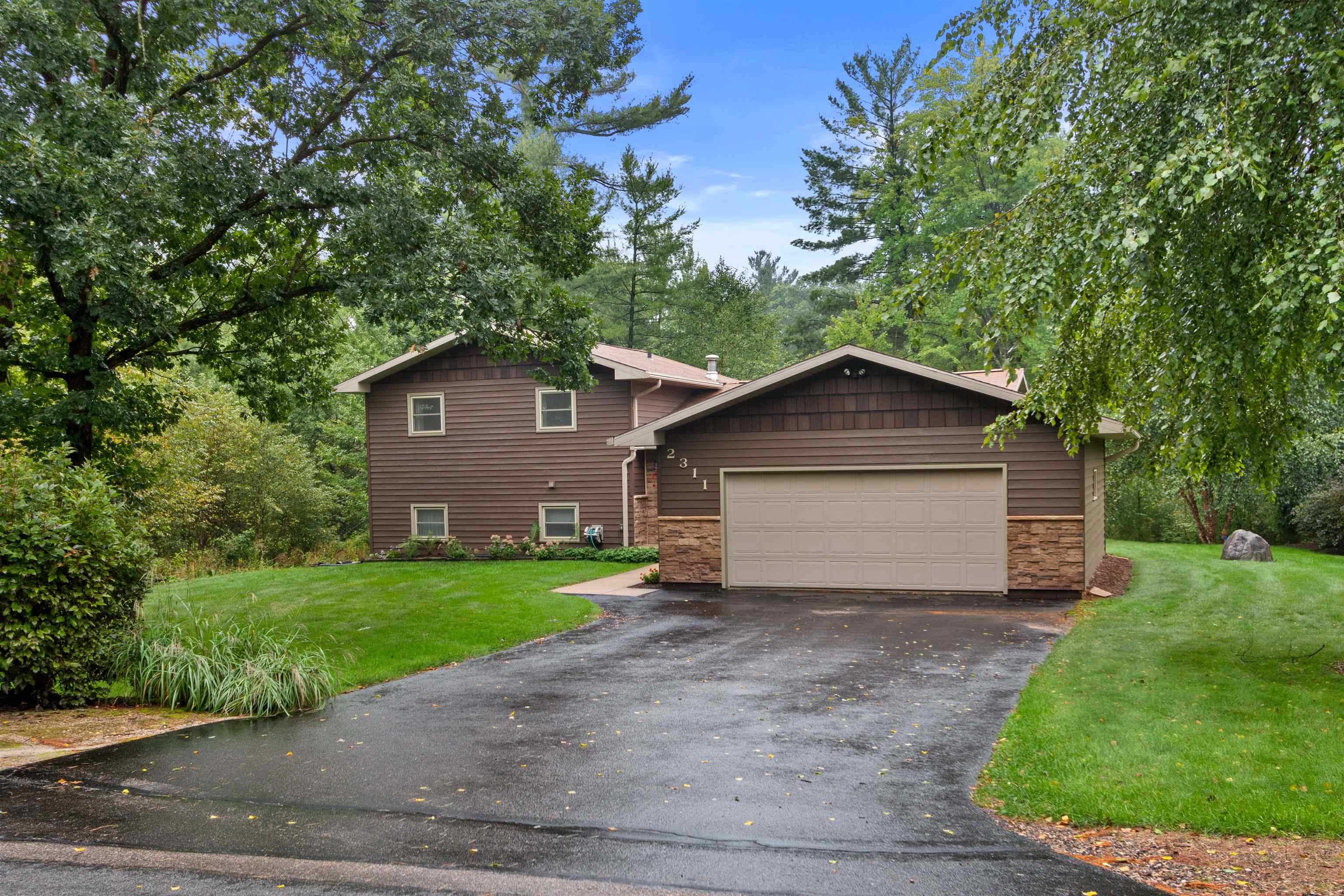 2311 Rainbow Drive Property Photo 1