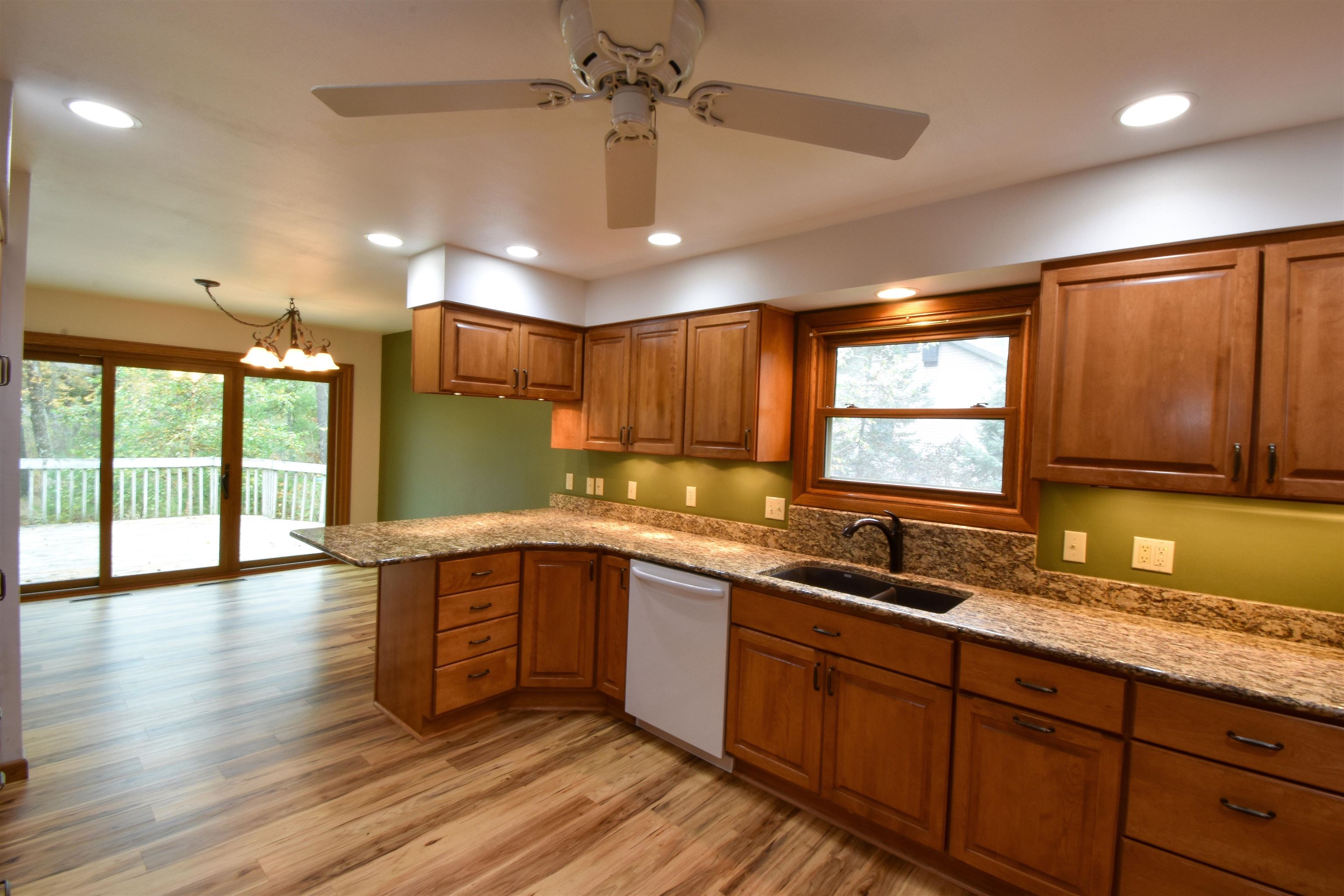 2311 Rainbow Drive Property Photo 7