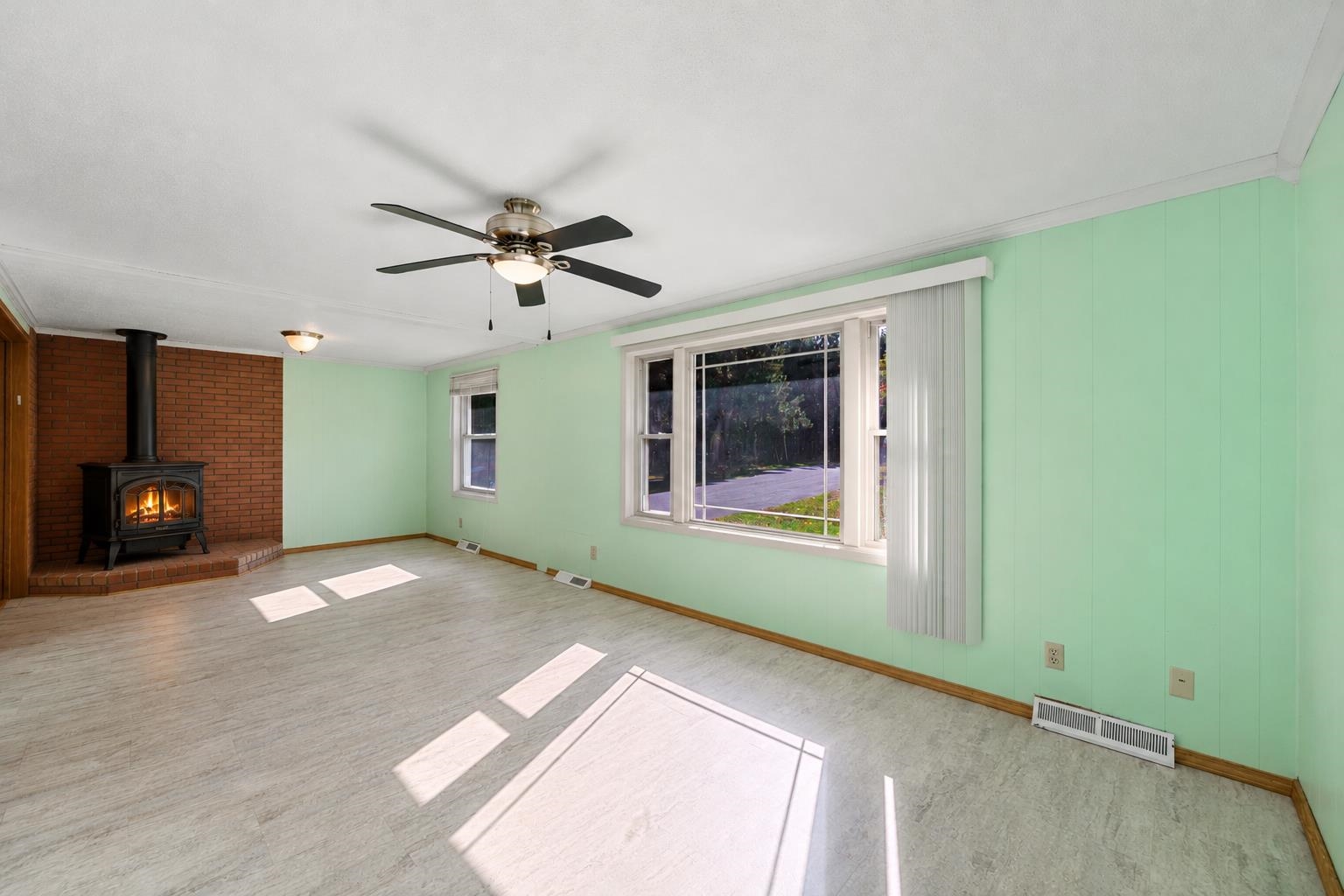 521 Bailey Street Property Photo 12