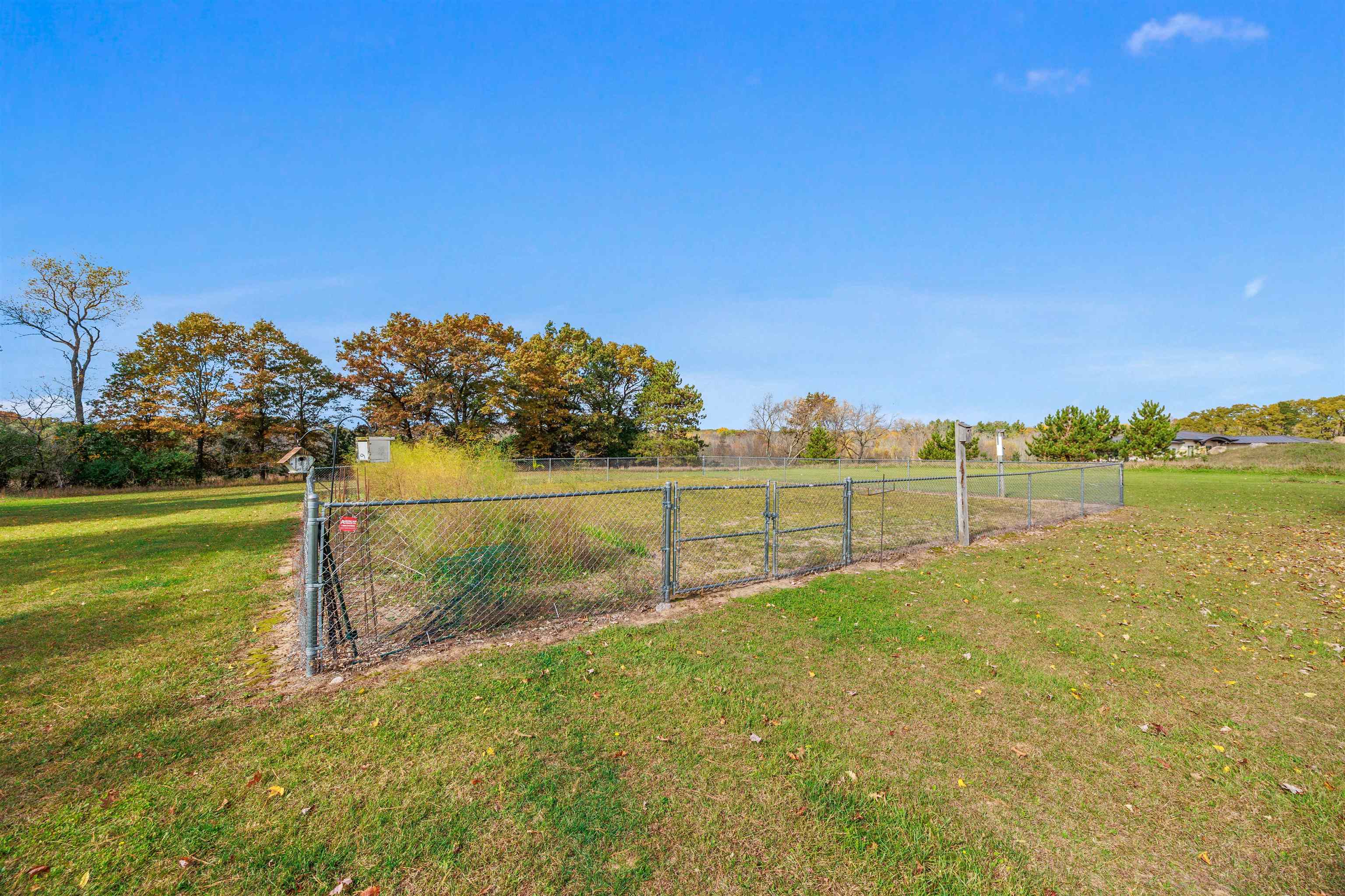 521 Bailey Street Property Photo 21
