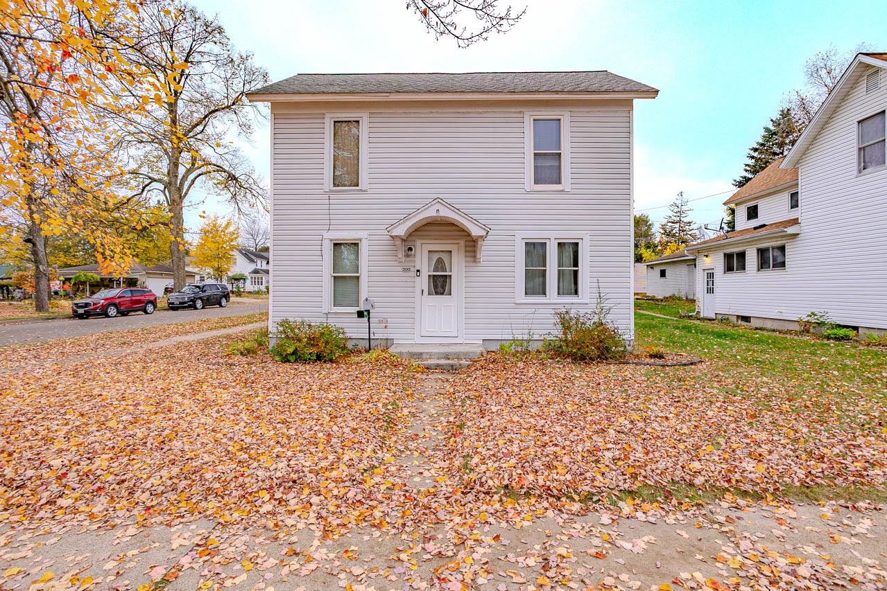 300 Cottage Street Property Photo 2