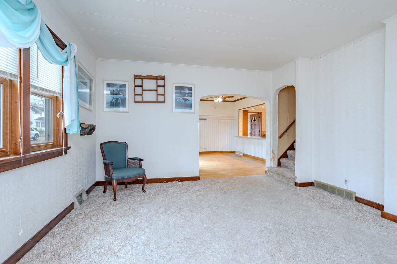 300 Cottage Street Property Photo 3