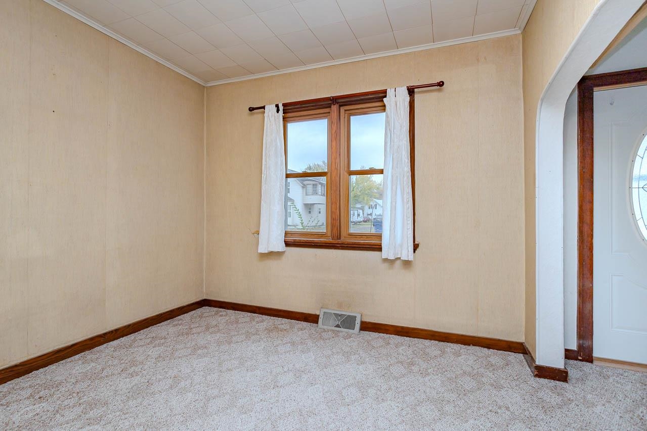 300 Cottage Street Property Photo 19