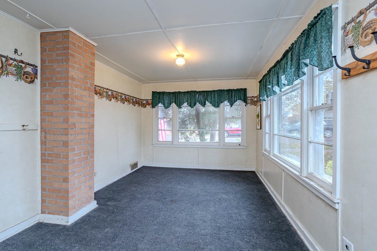 300 Cottage Street Property Photo 25