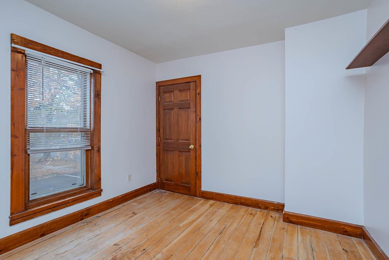 300 Cottage Street Property Photo 31