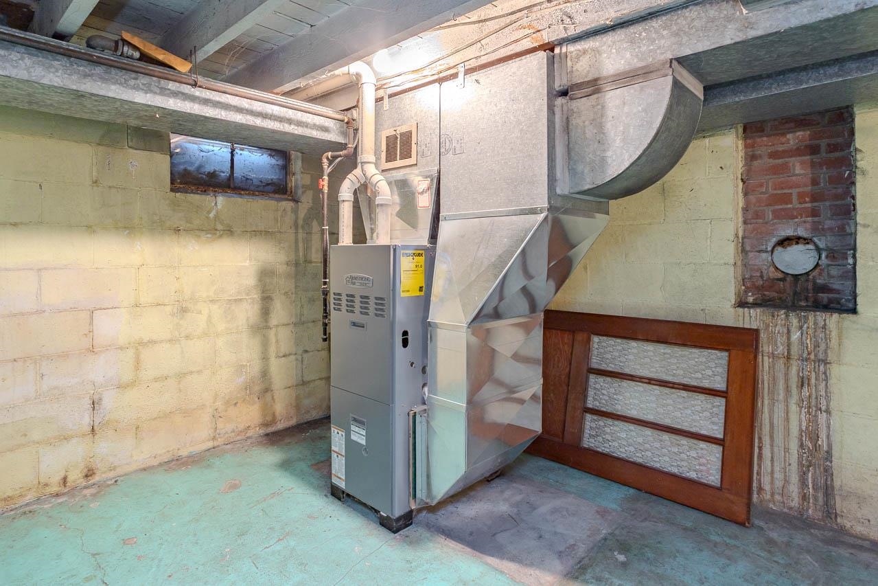 300 Cottage Street Property Photo 41