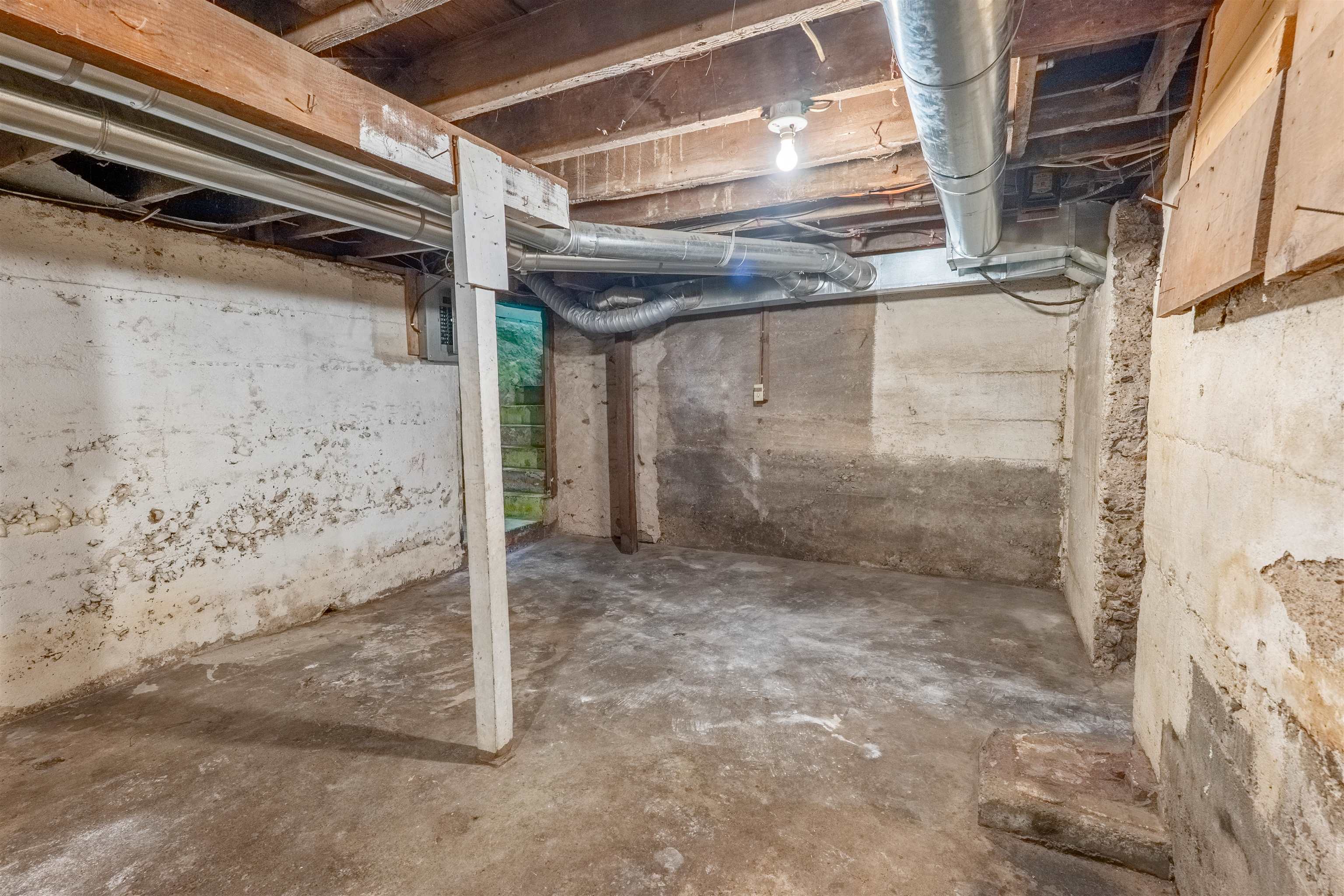 601 Chellis Street Property Photo 27