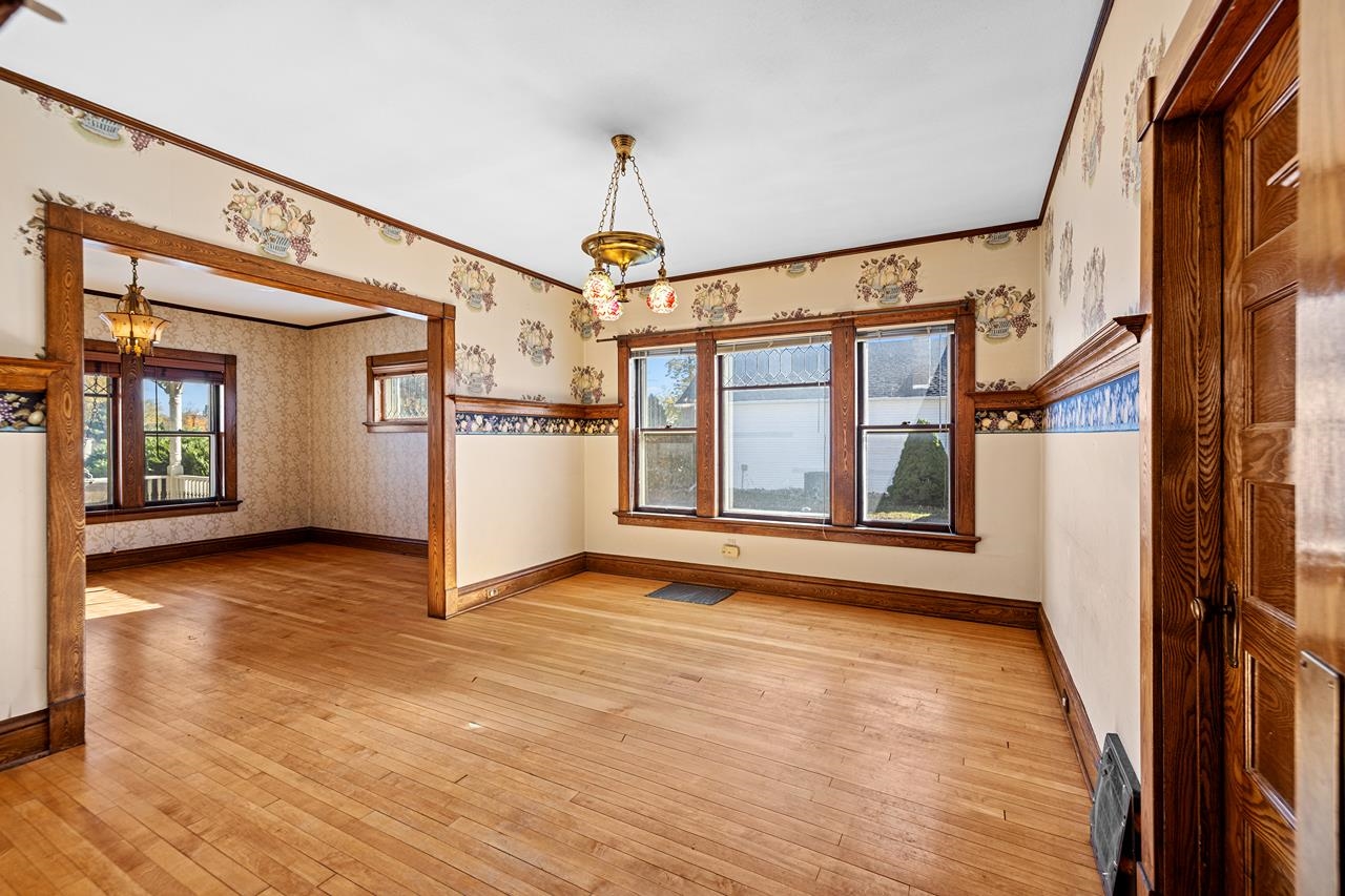 1418 W Grand Avenue Property Photo 13
