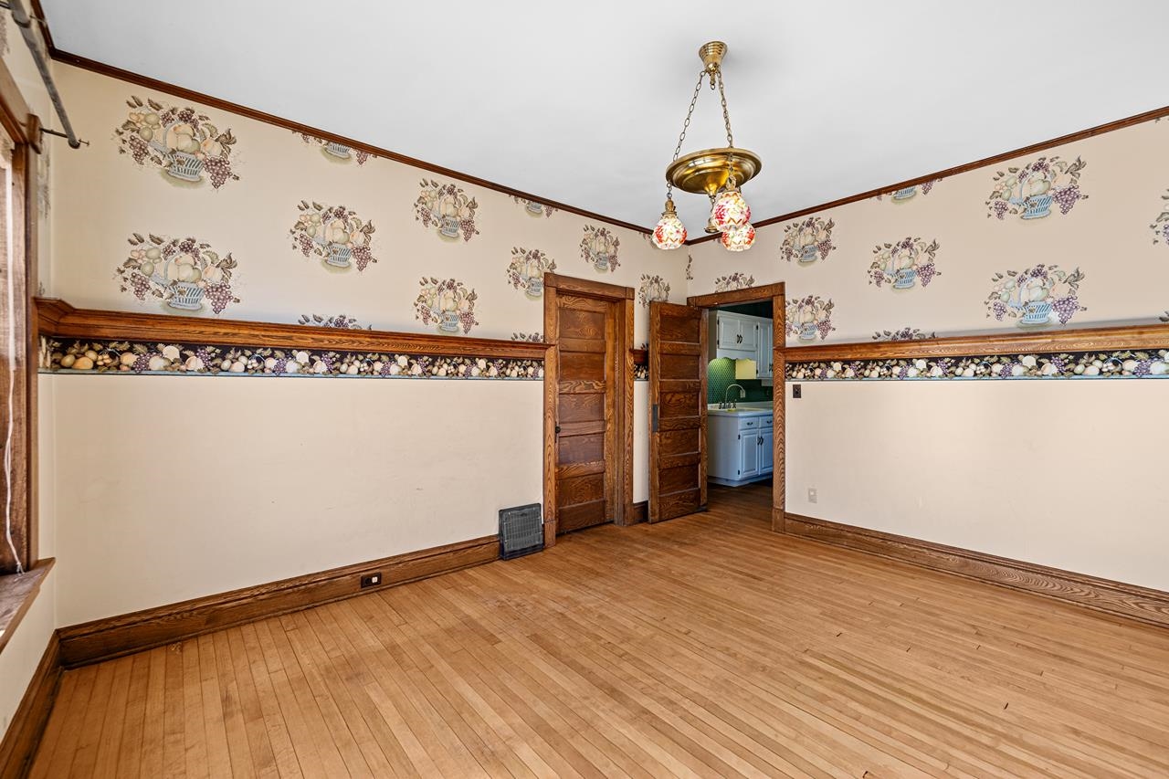1418 W Grand Avenue Property Photo 16
