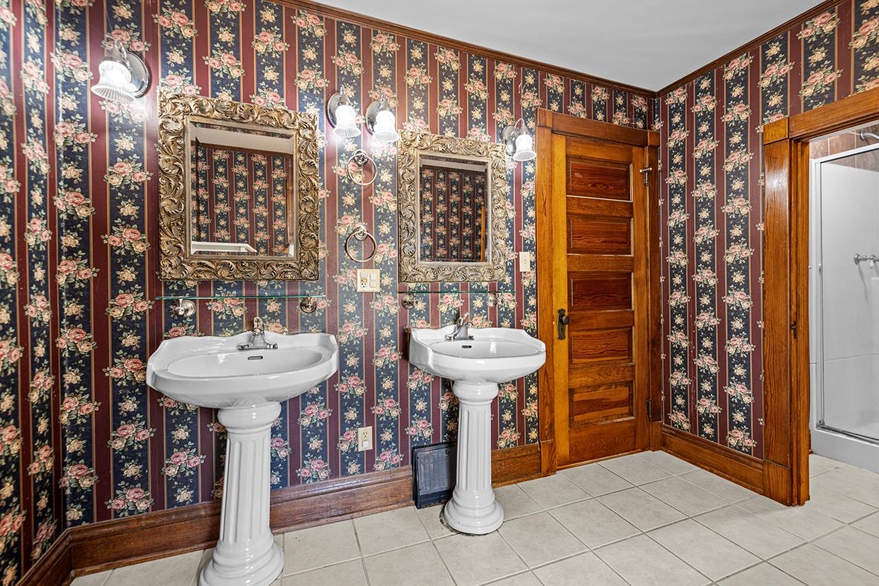 1418 W Grand Avenue Property Photo 41