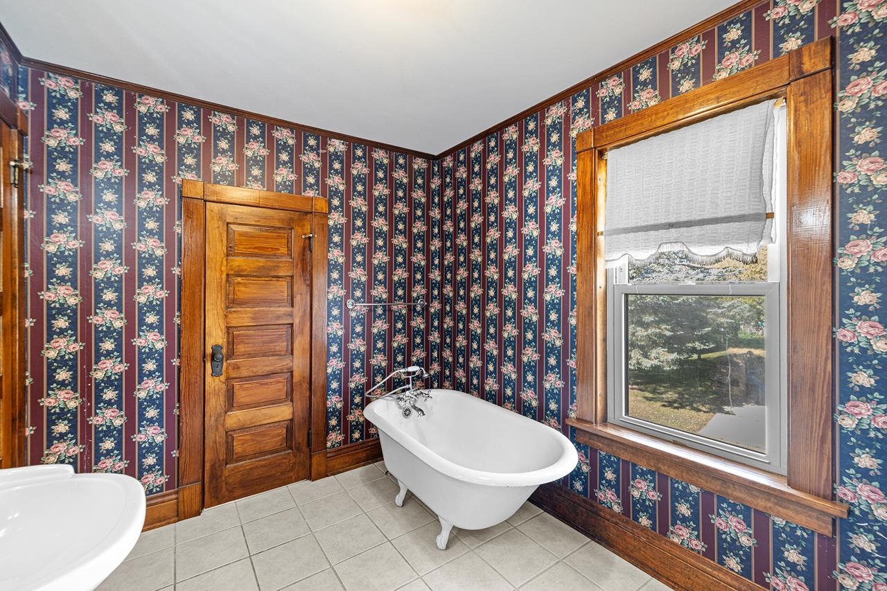 1418 W Grand Avenue Property Photo 42