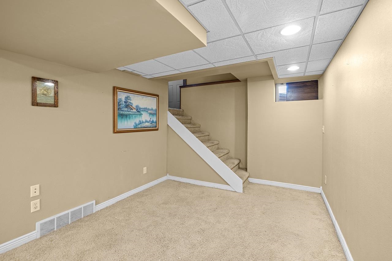 1418 W Grand Avenue Property Photo 43