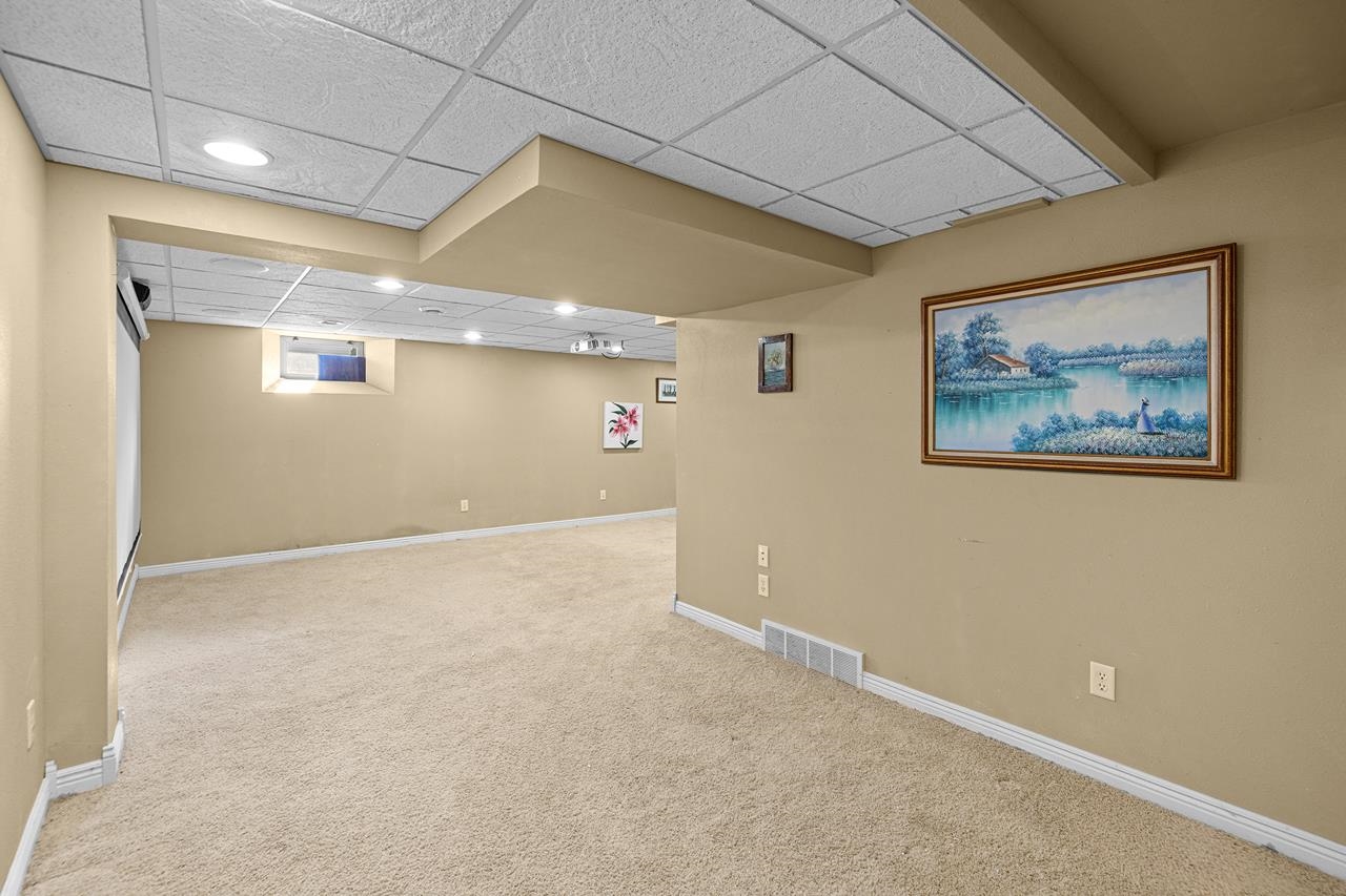 1418 W Grand Avenue Property Photo 45