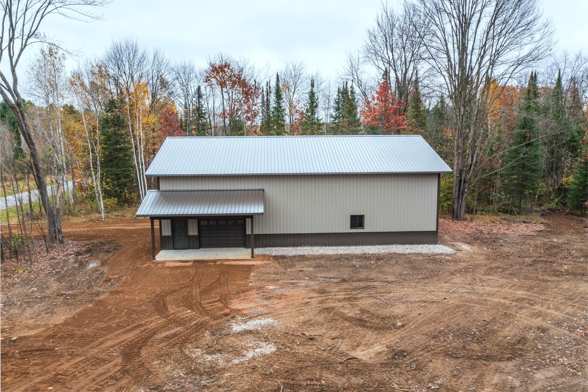 2295 Forest Road Property Photo 11