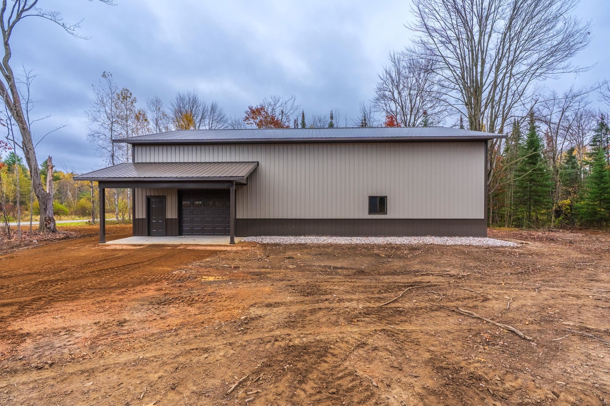 2295 Forest Road Property Photo 21