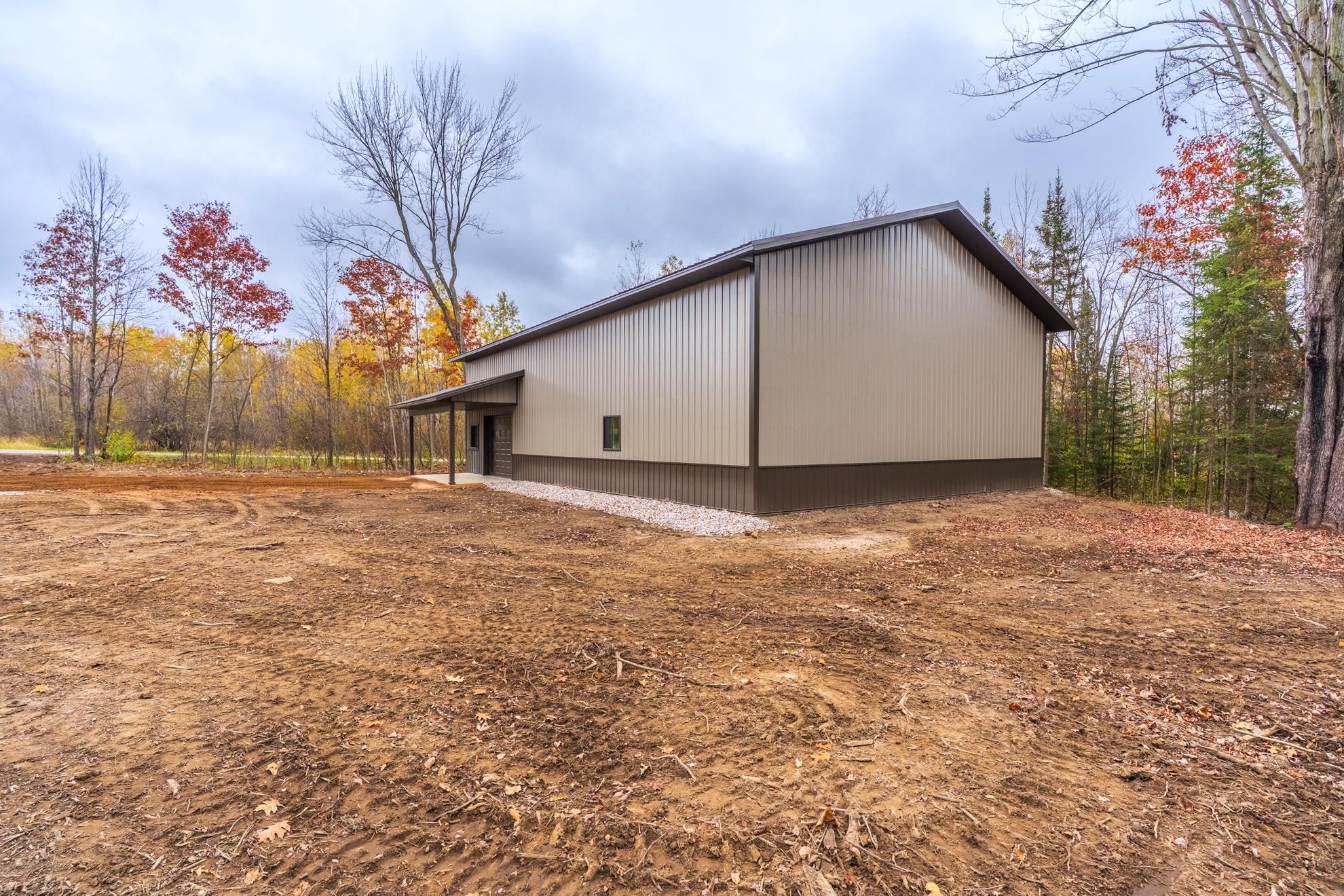 2295 Forest Road Property Photo 22